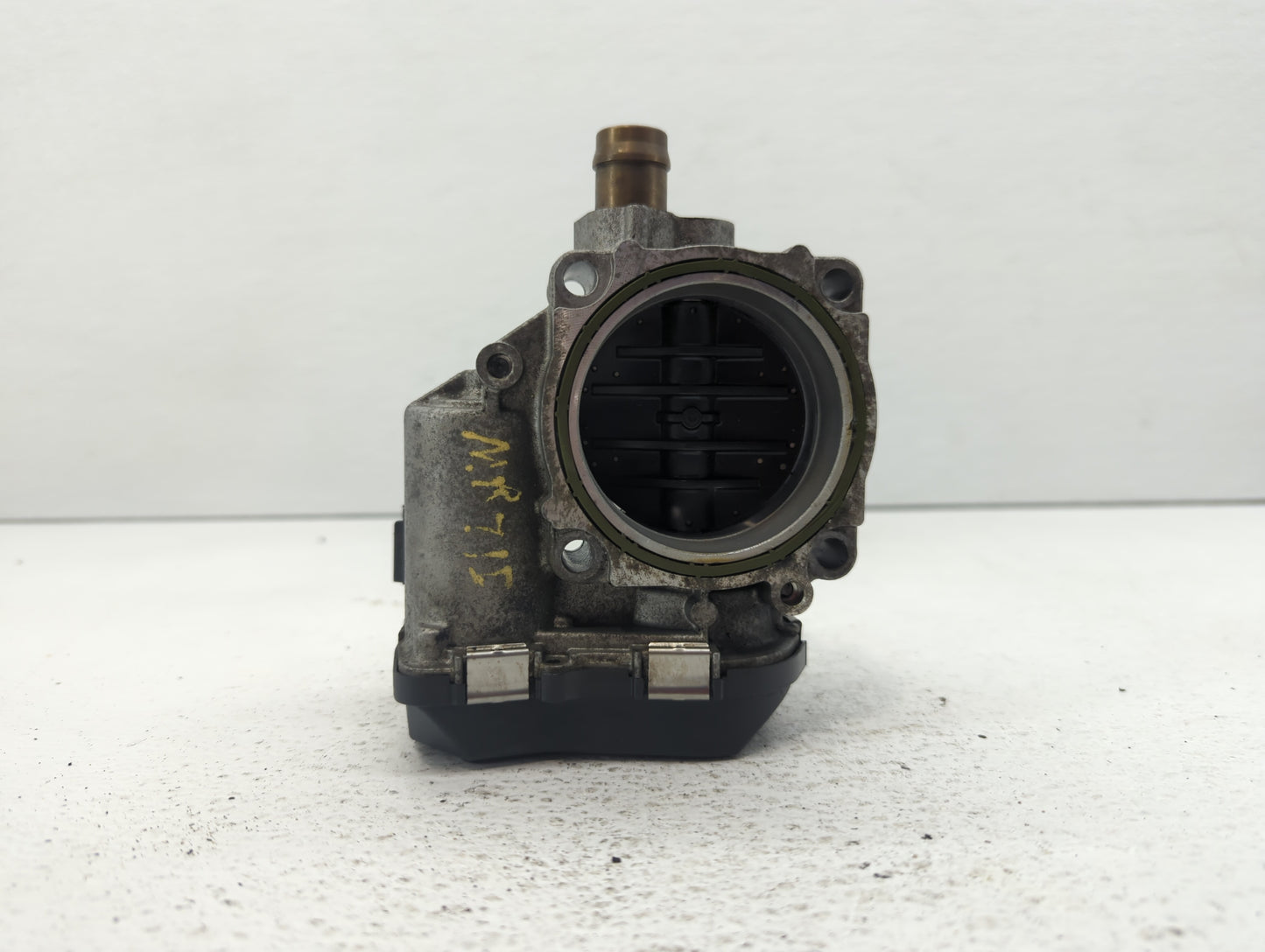 2012-2016 Bmw 328i Throttle Body P/N:1354 7588625-04 1354 7588625-03 Fits Fits 2012 2013 2014 2015 2016 2017 2018 OEM Used A