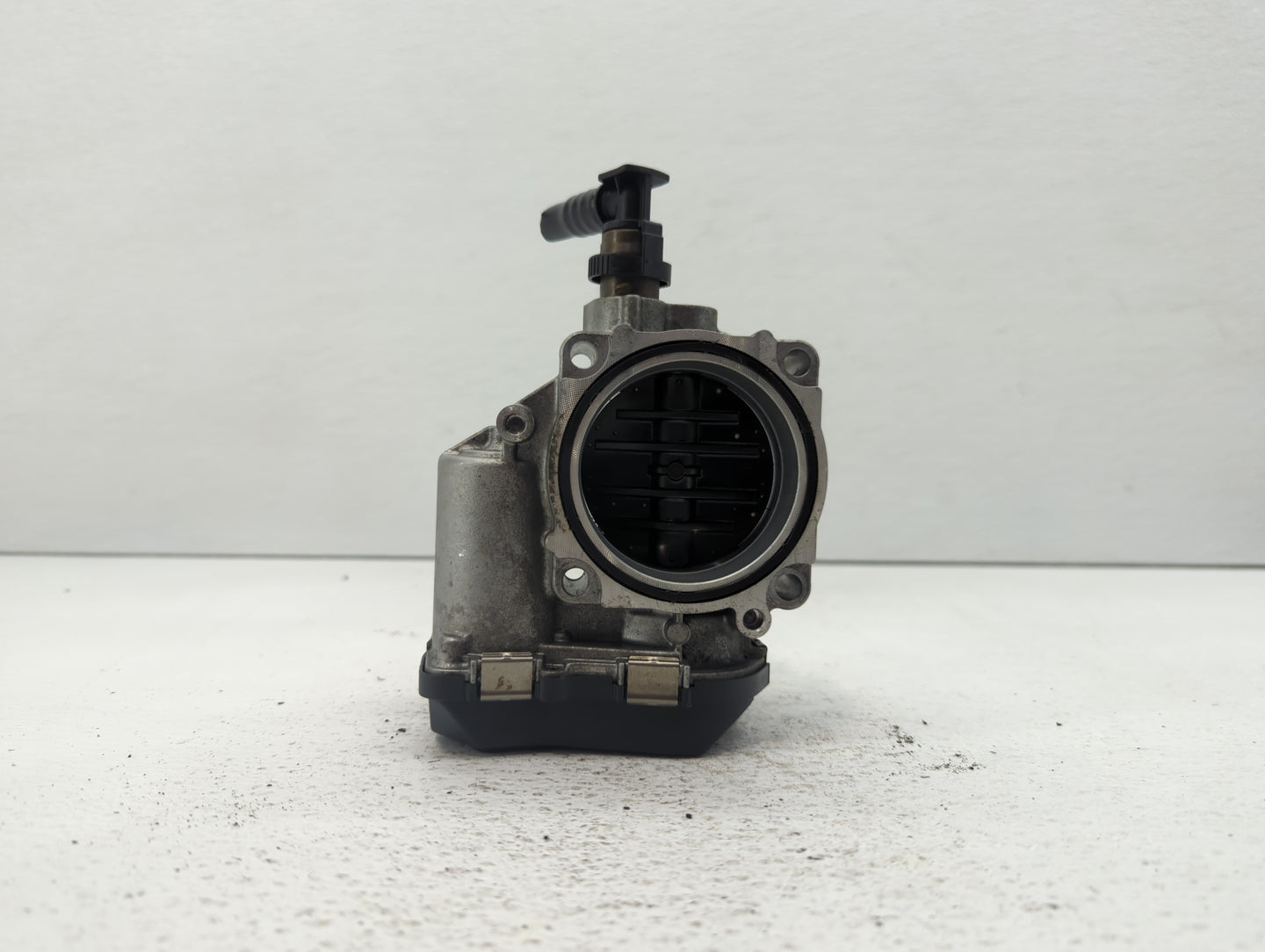 2012-2016 Bmw 328i Throttle Body P/N:1354 7588625-04 1354 7588625-03 Fits Fits 2012 2013 2014 2015 2016 2017 2018 OEM Used A