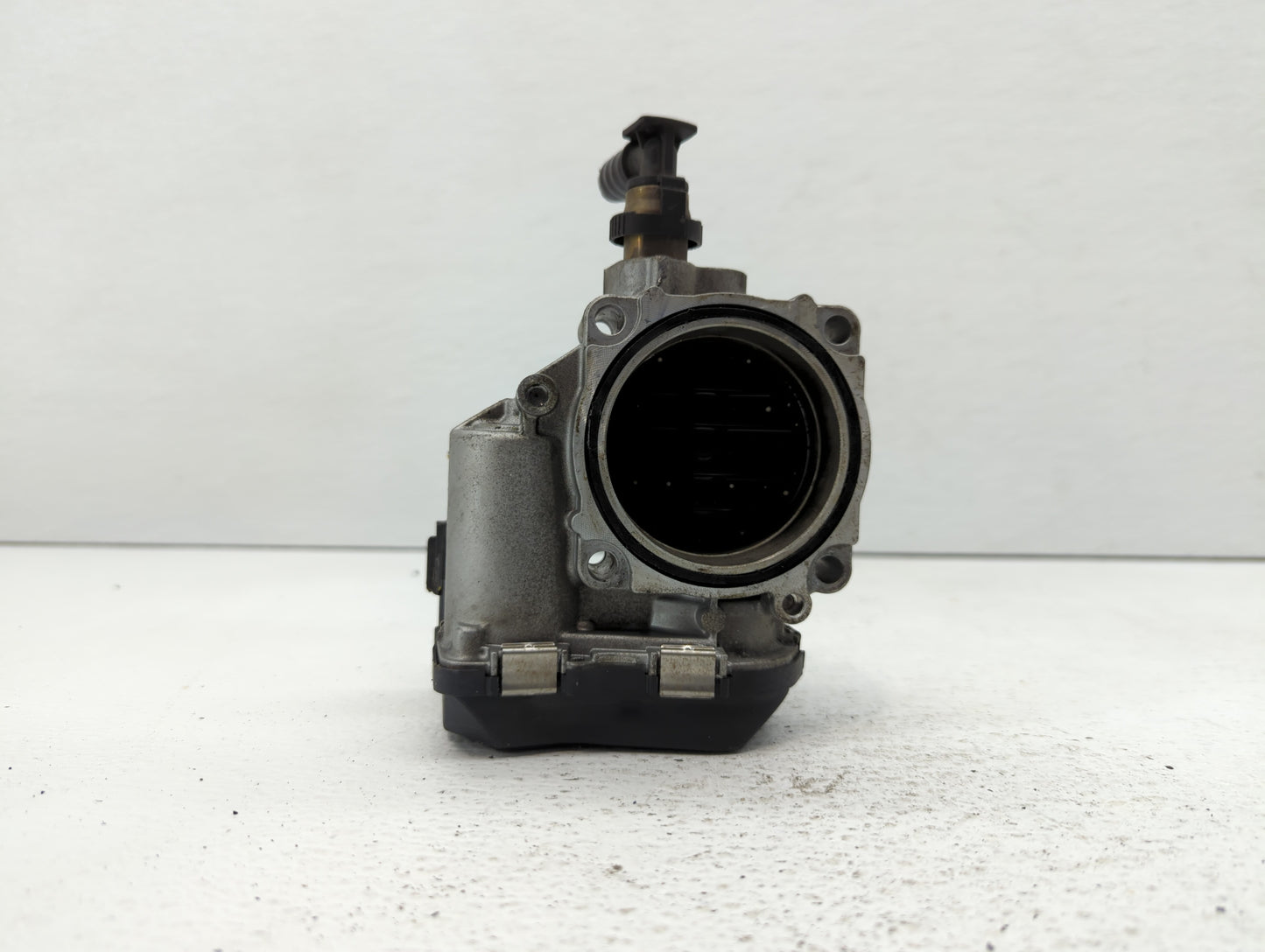 2012-2016 Bmw 328i Throttle Body P/N:1354 7588625-04 1354 7588625-03 Fits Fits 2012 2013 2014 2015 2016 2017 2018 OEM Used A