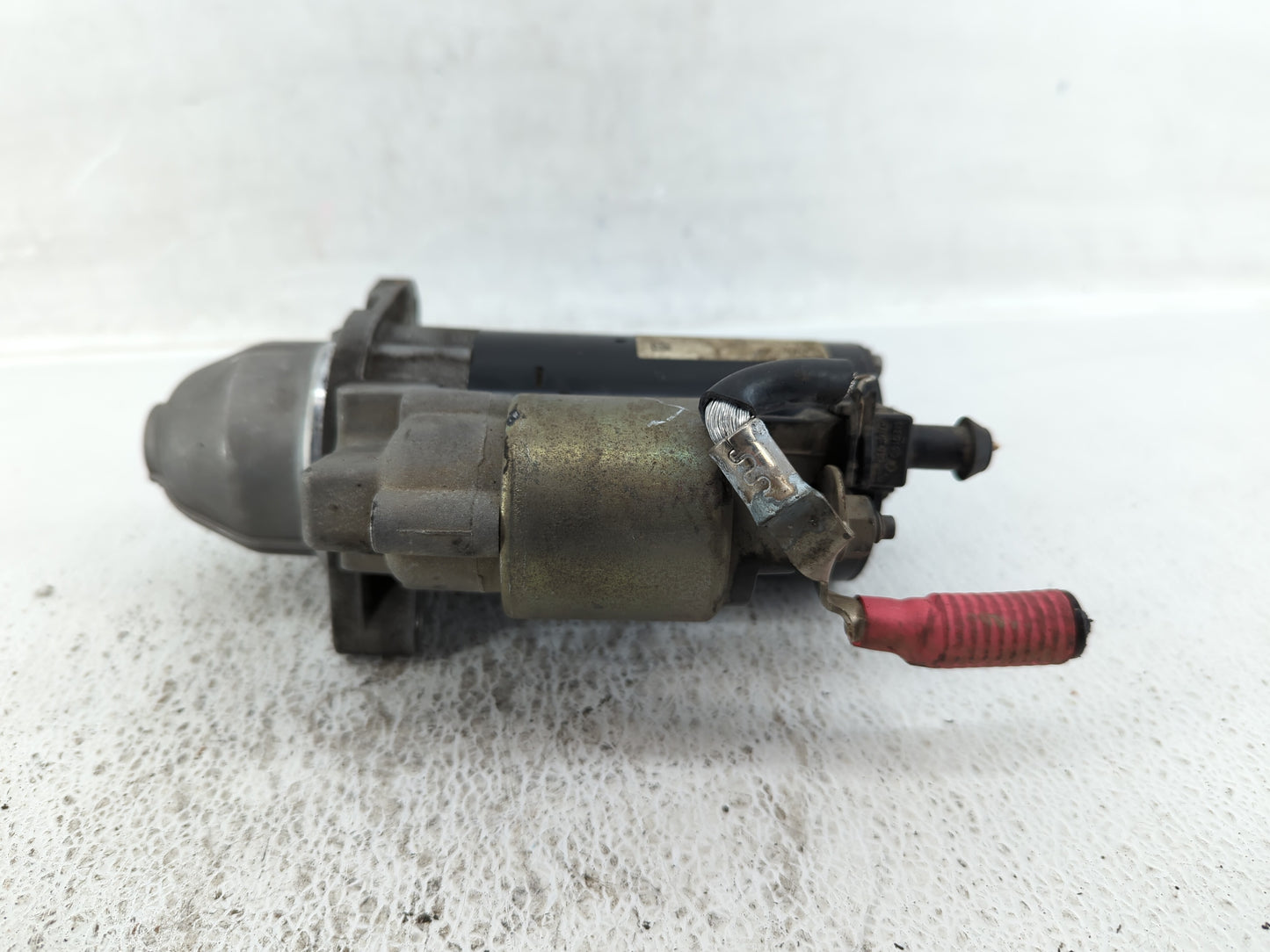 2013-2016 Bmw 328i Car Starter Motor Solenoid OEM P/N:8612576 7638194 Fits Fits 2012 2013 2014 2015 2016 2017 2018 OEM Used 
