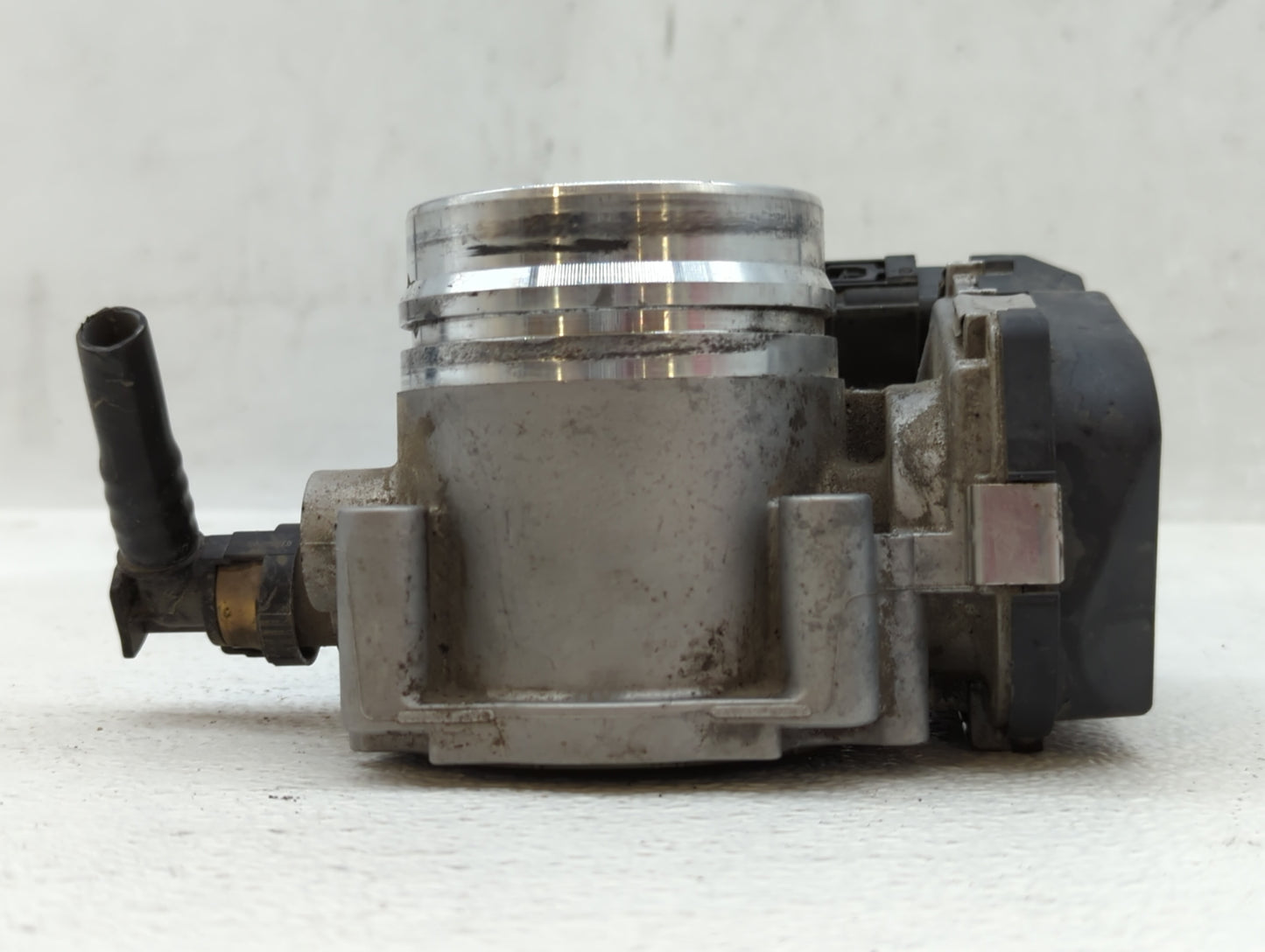 2012-2016 Bmw 328i Throttle Body P/N:1354 7588625-04 Fits Fits 2012 2013 2014 2015 2016 2017 2018 OEM Used Auto Parts - Oemu