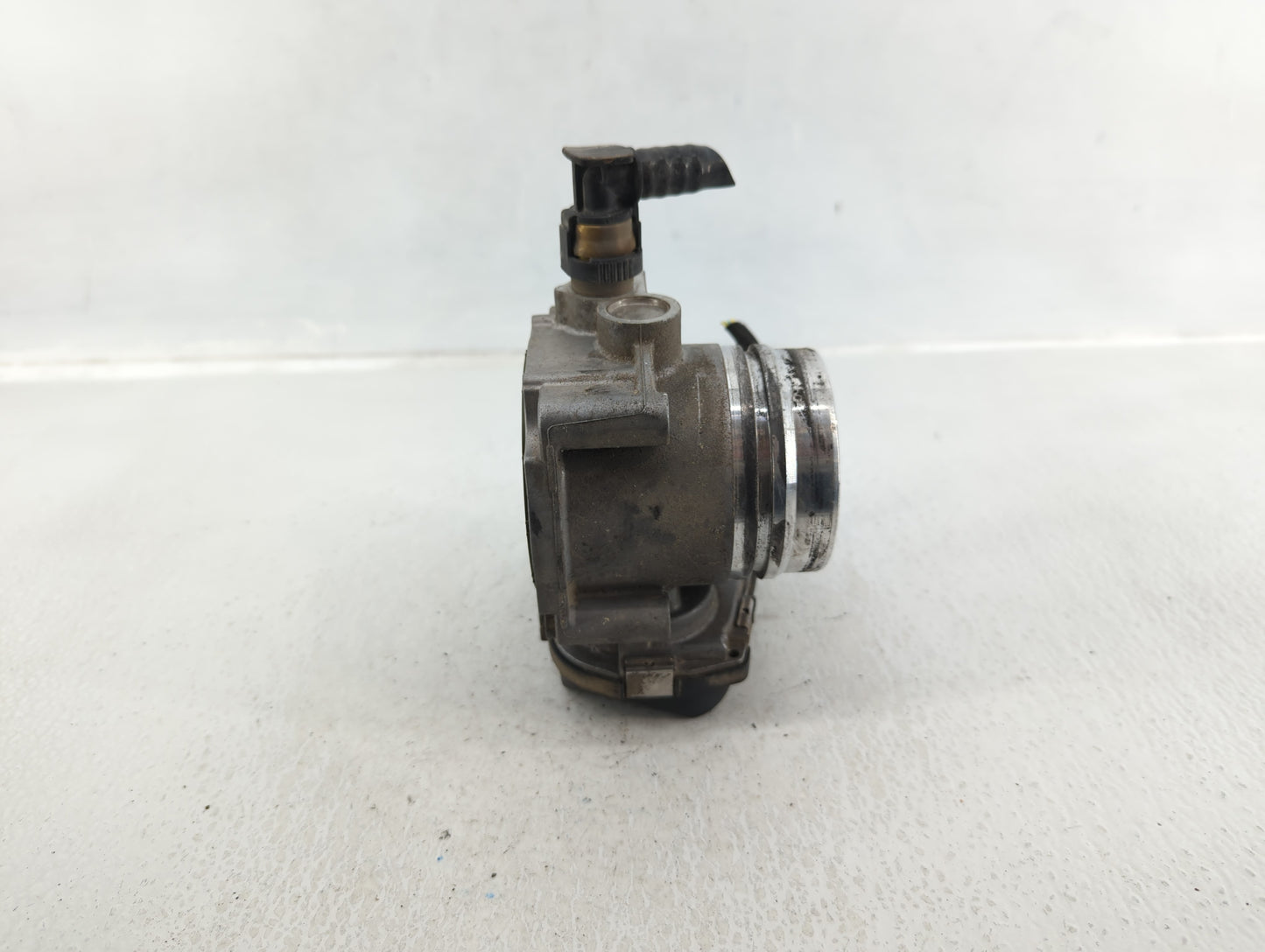 2012-2016 Bmw 328i Throttle Body P/N:1354 7588625-04 Fits Fits 2012 2013 2014 2015 2016 2017 2018 OEM Used Auto Parts - Oemu