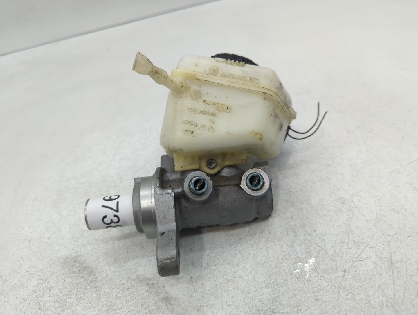 2012-2016 Bmw 328i Brake Master Cylinder 609738 - Oemusedautoparts1.com
