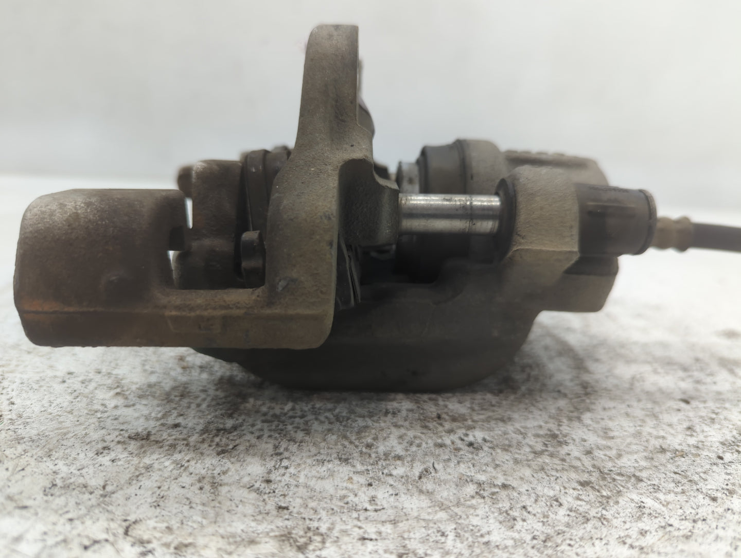2012-2016 Bmw 328i Front Driver Left Brake Caliper 701375 - Oemusedautoparts1.com