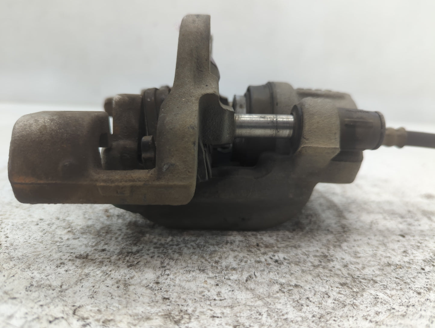 2012-2016 Bmw 328i Front Driver Left Brake Caliper 701375 - Oemusedautoparts1.com