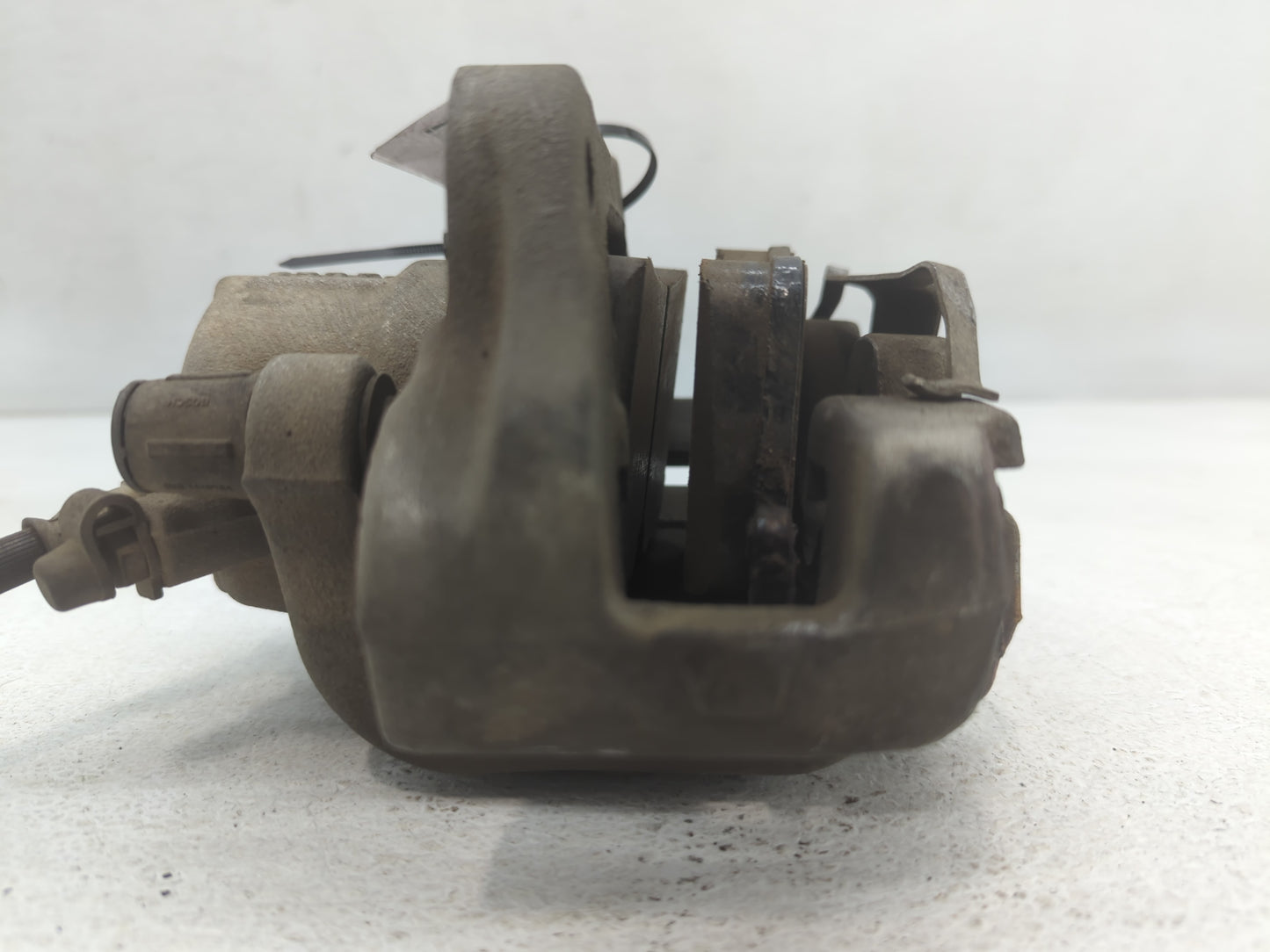 2012-2016 Bmw 328i Front Passenger Right Brake Caliper - Oemusedautoparts1.com