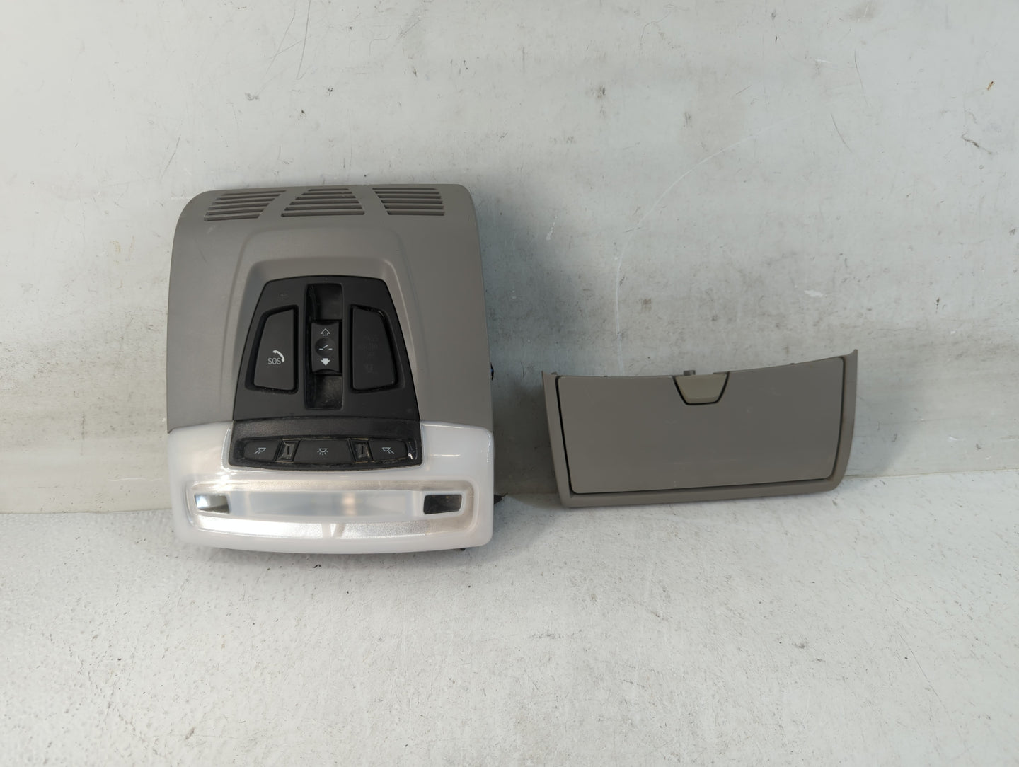 2015 Bmw 328i Overhead Roof Console - Oemusedautoparts1.com