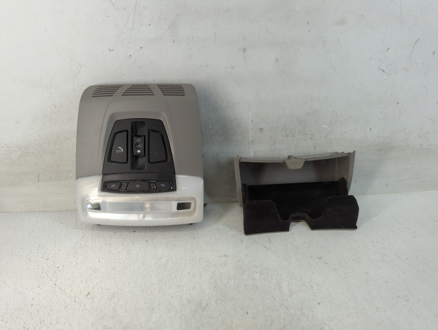 2015 Bmw 328i Overhead Roof Console - Oemusedautoparts1.com
