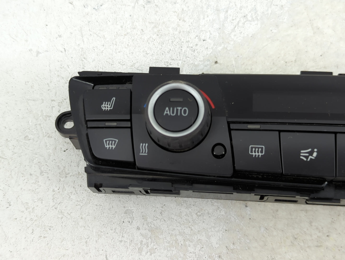 2014-2015 Bmw 335i Climate Control Module Temperature AC/Heater Replacement Fits Fits 2014 2015 OEM Used Auto Parts - Oemuse