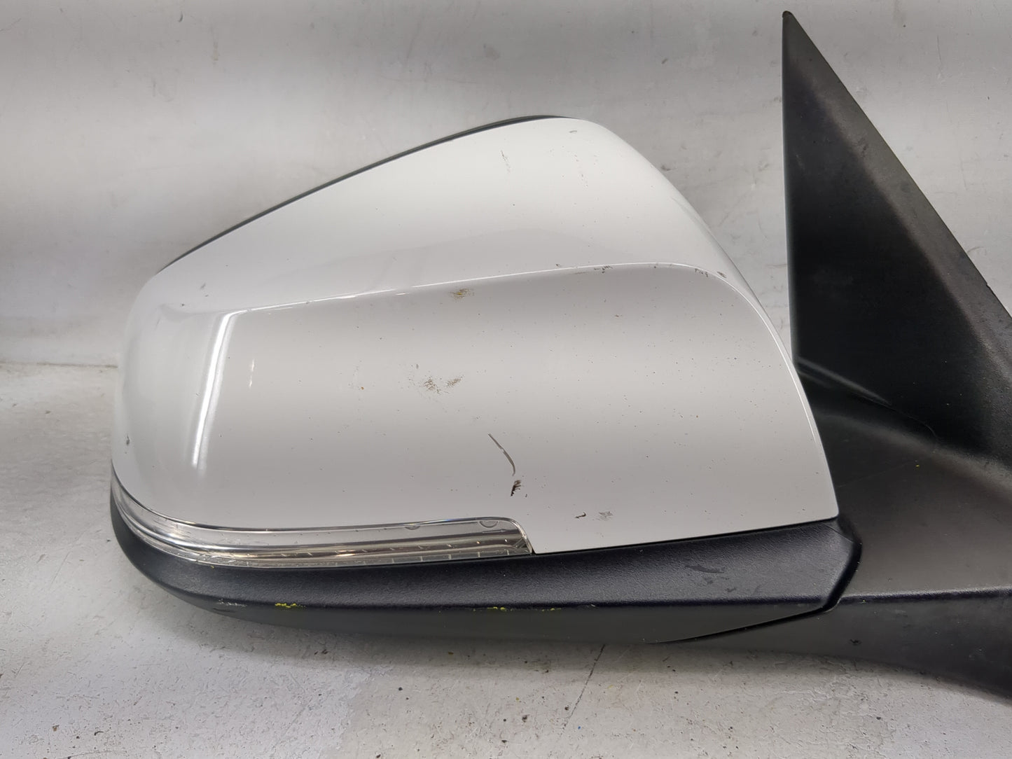 2010-2013 Bmw 335i Driver Side View Mirror - Left Door Mirror OEM Used - Oemusedautoparts1.com