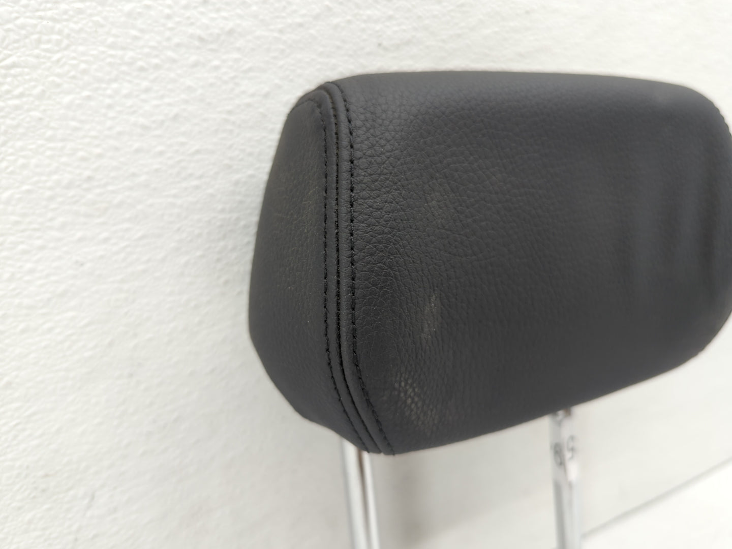 2012-2015 Bmw 335i Headrest Head Rest Front Driver Passenger Seat Black - Oemusedautoparts1.com