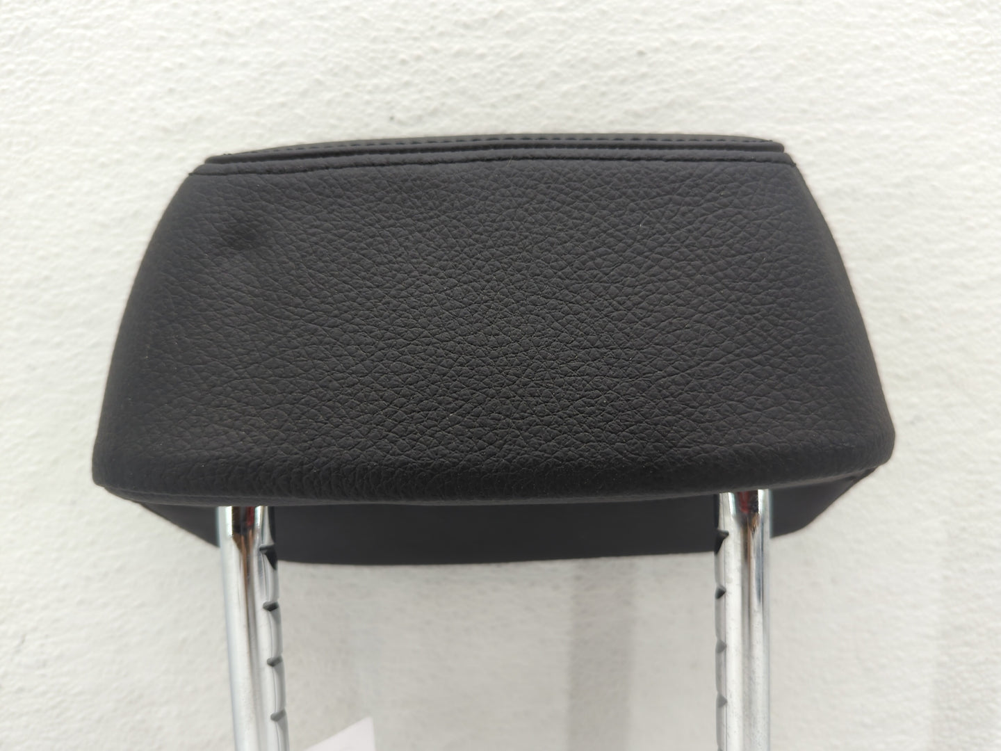 2012-2015 Bmw 335i Headrest Head Rest Front Driver Passenger Seat Black - Oemusedautoparts1.com