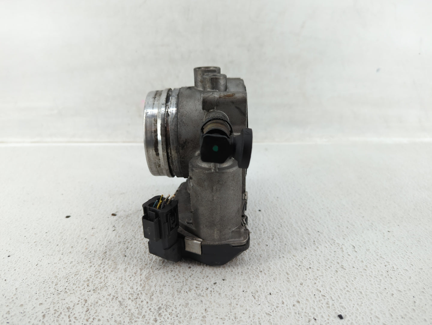 2011-2015 Bmw 335i Throttle Body P/N:7597871 A2C53356724 Fits Fits 2010 2011 2012 2013 2014 2015 2016 2017 2018 2019 2020 OE