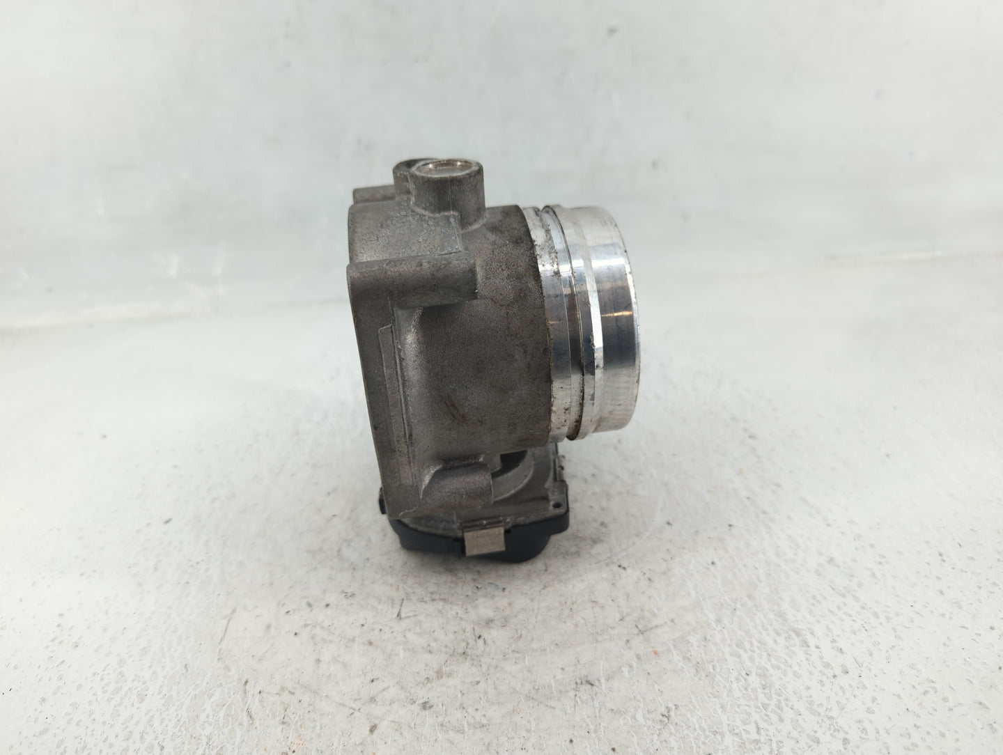 2011-2015 Bmw 335i Throttle Body P/N:1354 7597871-03 Fits Fits 2010 2011 2012 2013 2014 2015 2016 2017 2018 2019 2020 OEM Us