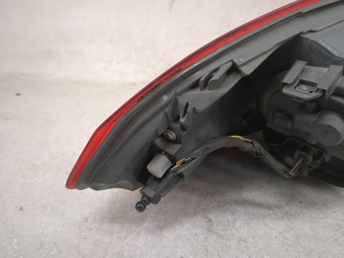 2014-2016 Bmw 428i Tail Light Assembly Passenger Right OEM Fits Fits 2014 2015 2016 2017 OEM Used Auto Parts - Oemusedautopa