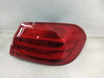 2014-2016 Bmw 428i Tail Light Assembly Passenger Right OEM P/N:7296100 Fits Fits 2014 2015 2016 2017 OEM Used Auto Parts - O