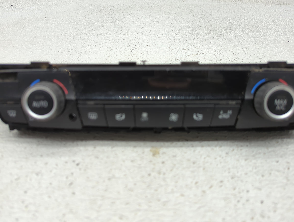 2014-2015 Bmw 428i Climate Control Module Temperature AC/Heater Replacement P/N:9354143-01 Fits Fits 2014 2015 2016 OEM Used