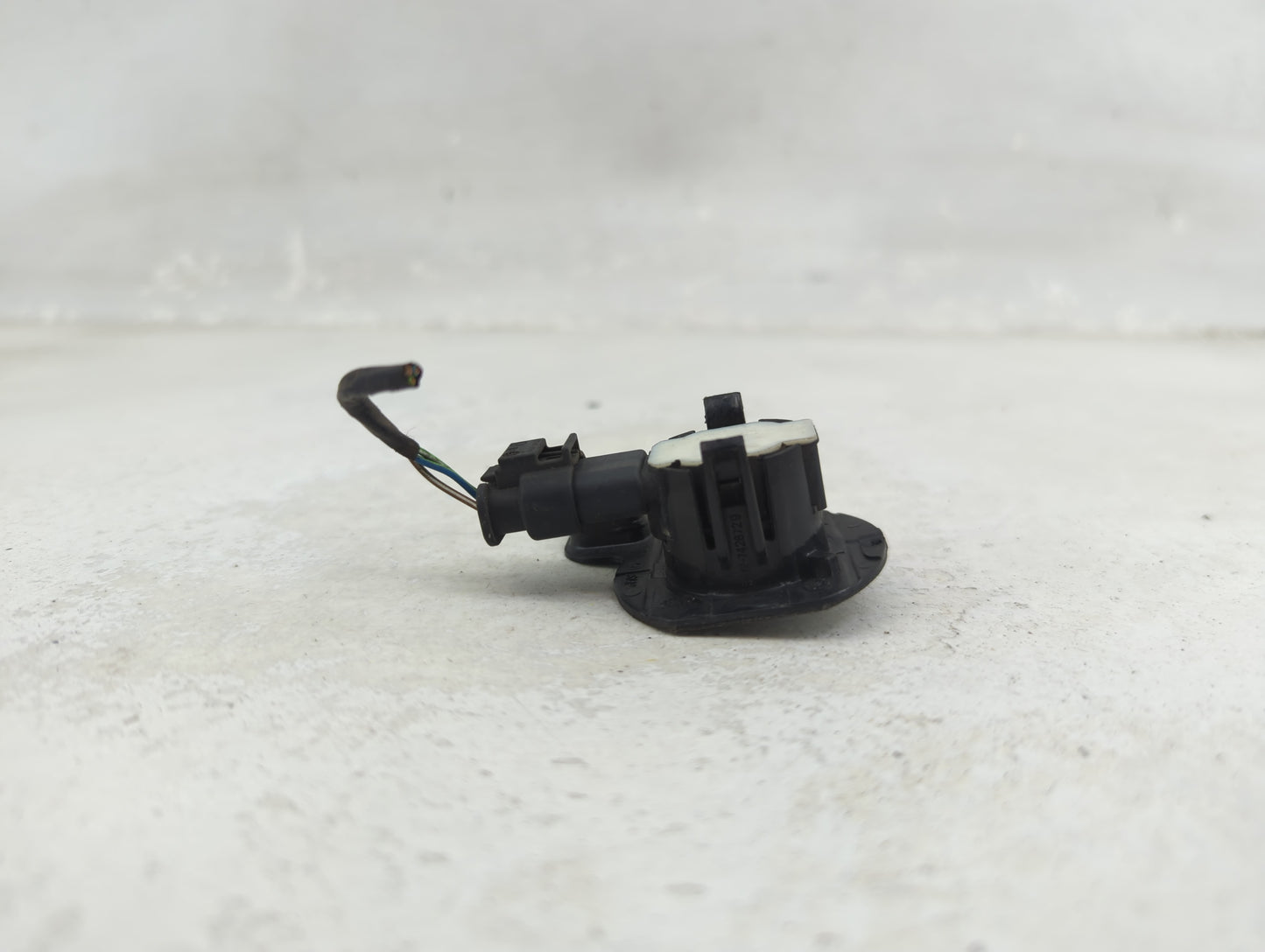 2015 Bmw 428i Front Park Assist Sensor Black 1456394 - Oemusedautoparts1.com