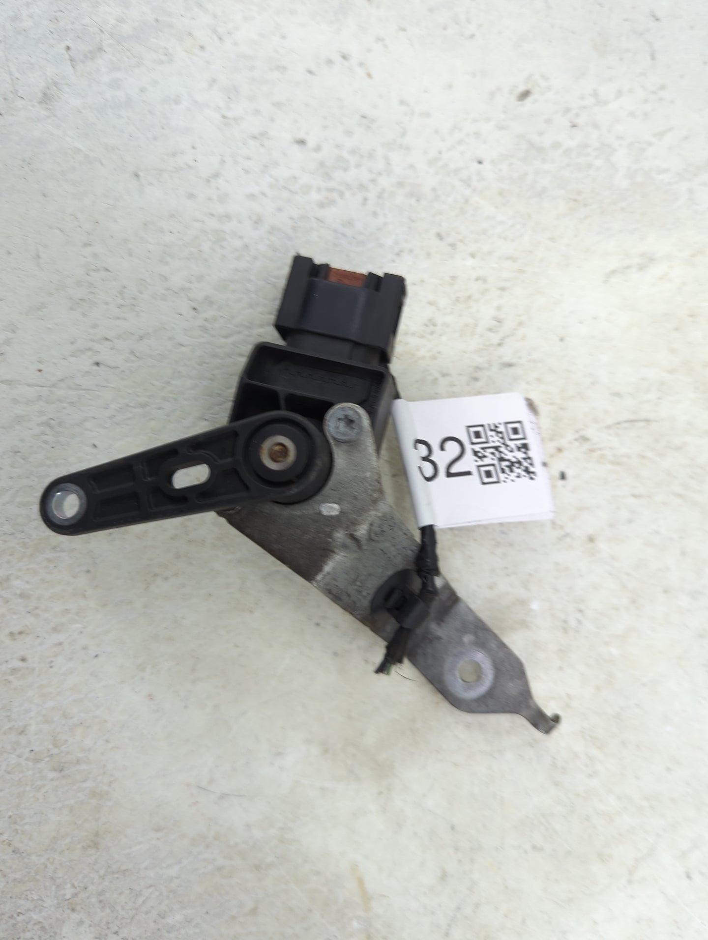 2014-2015 Bmw 428i Suspension Control Module 37146861351|25916010 - Oemusedautoparts1.com