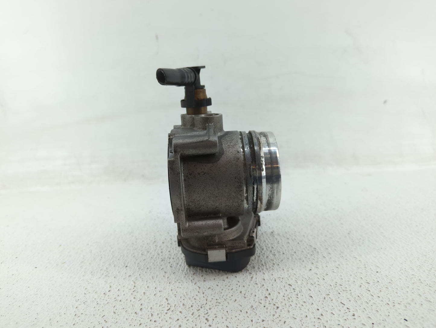 2014-2016 Bmw 428i Throttle Body P/N:1354 7588625-04 1354 7588625-03 Fits Fits 2012 2013 2014 2015 2016 2017 2018 OEM Used A