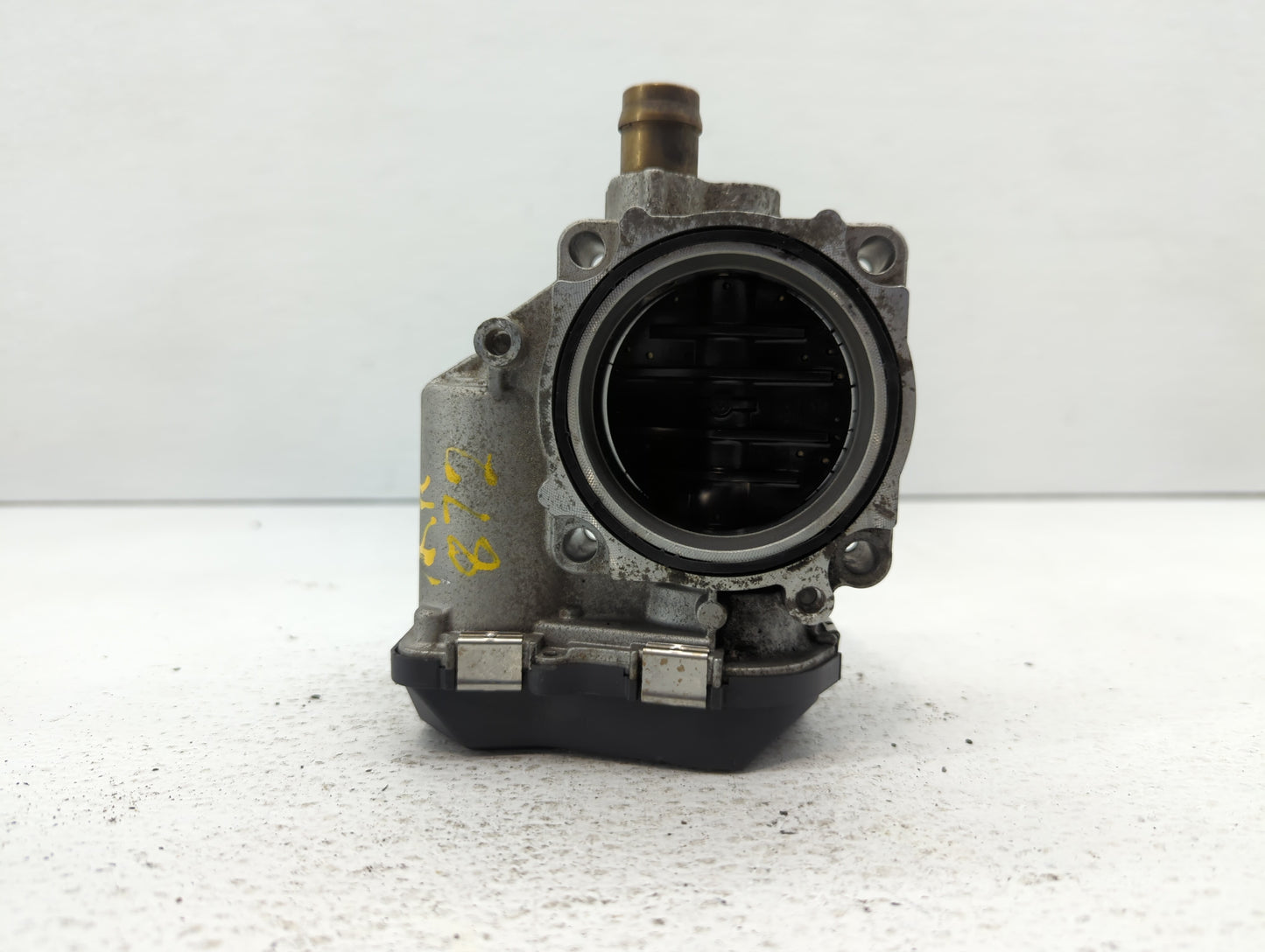2014-2016 Bmw 428i Throttle Body P/N:1354 7588625-04 1354 7588625-03 Fits Fits 2012 2013 2014 2015 2016 2017 2018 OEM Used A