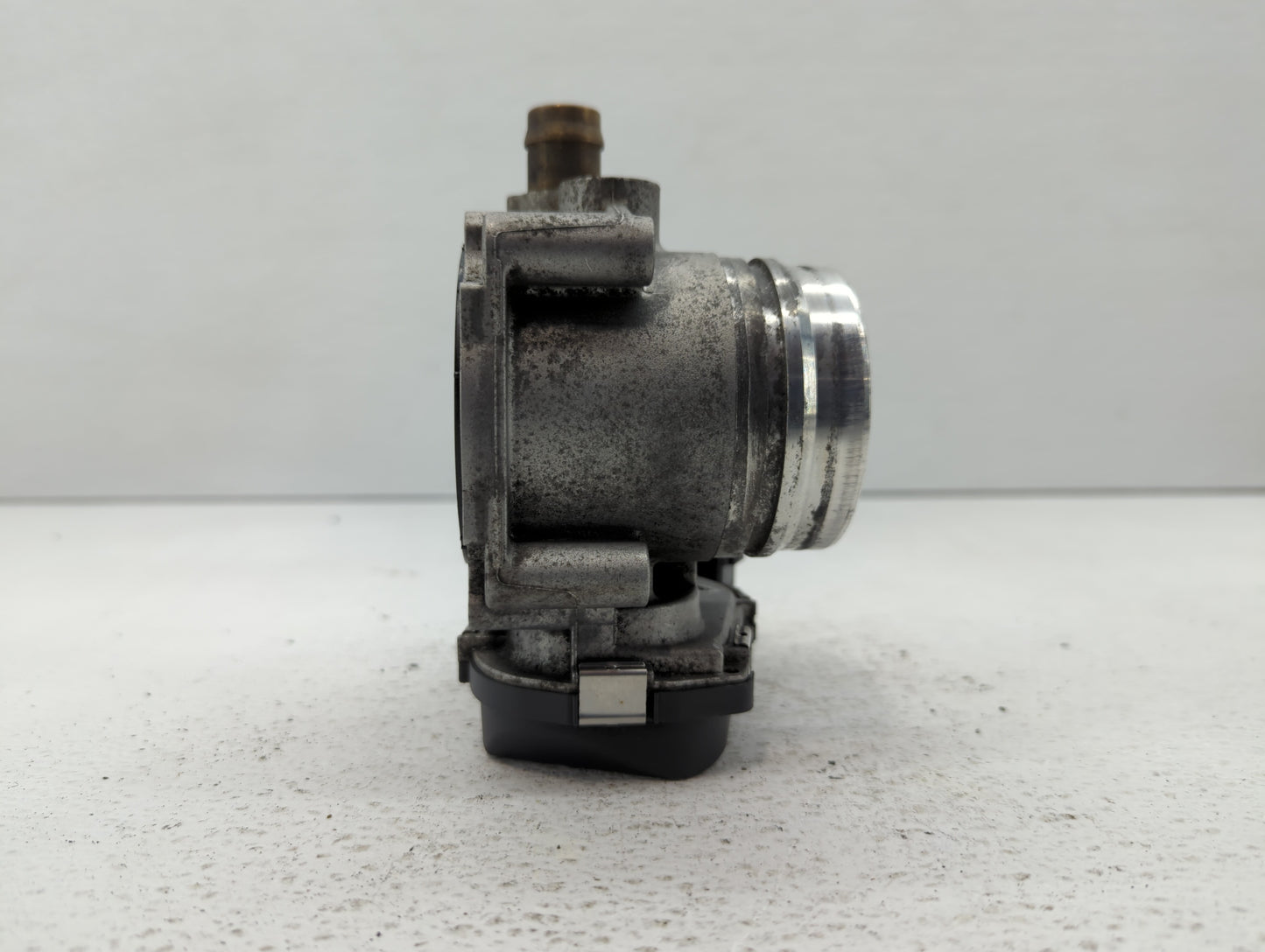 2014-2016 Bmw 428i Throttle Body P/N:1354 7588625-04 1354 7588625-03 Fits Fits 2012 2013 2014 2015 2016 2017 2018 OEM Used A