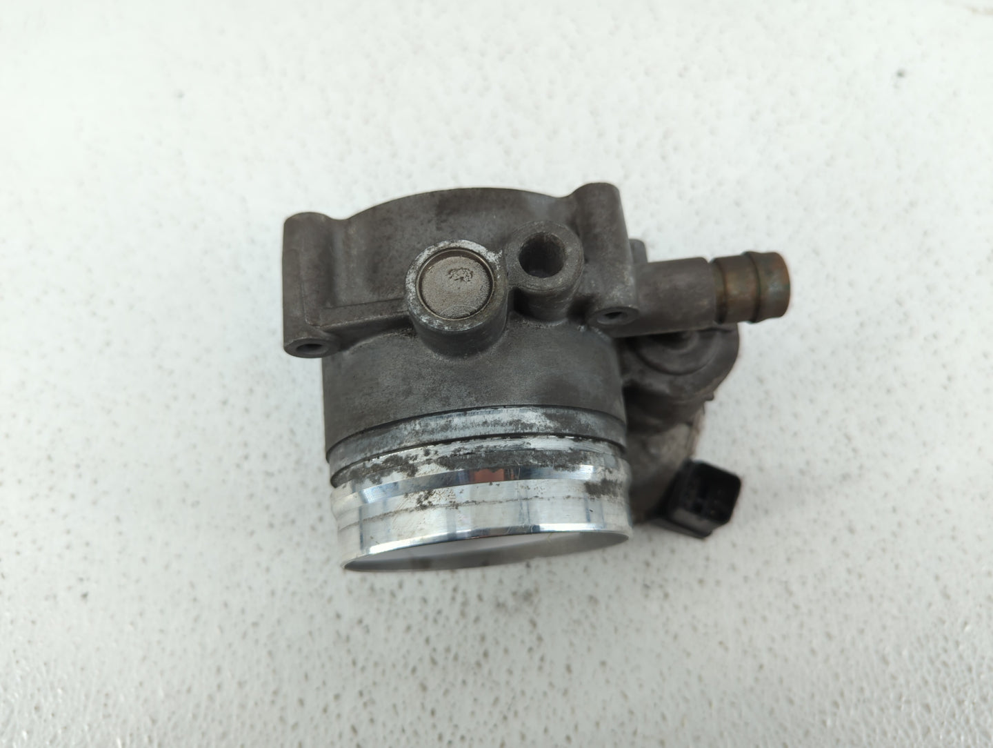 2014-2016 Bmw 435i Throttle Body P/N:1354 7597871-01 1354 7597871-03 Fits OEM Used Auto Parts - Oemusedautoparts1.com