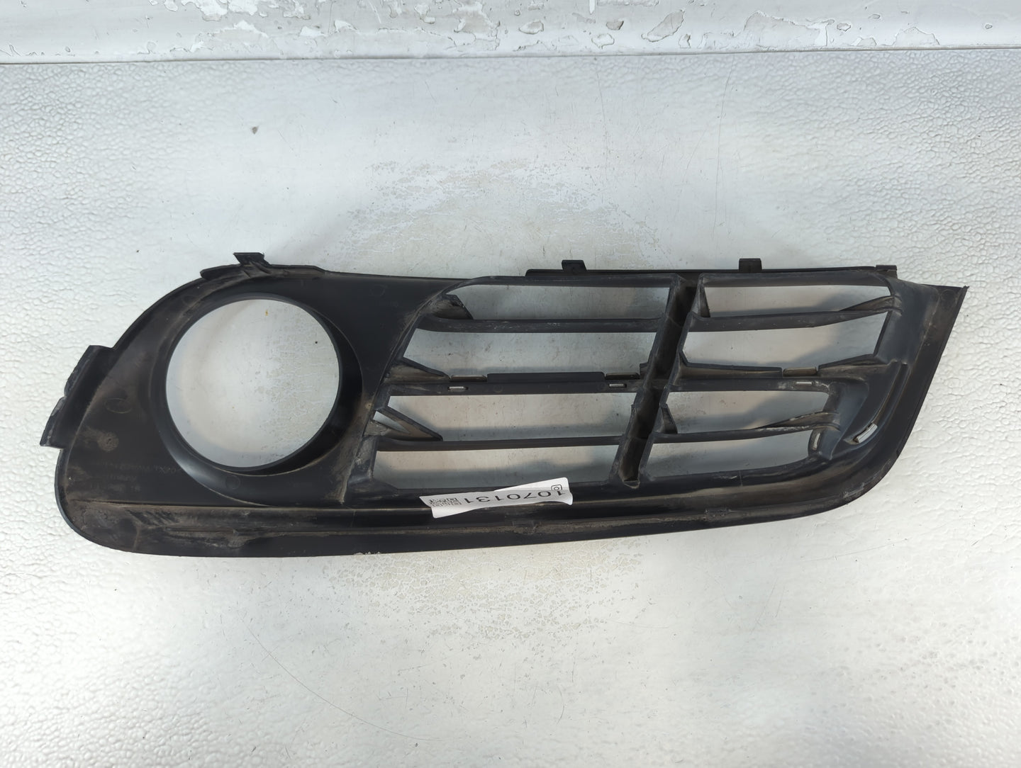 2014-2016 Bmw 528i Front Grille Bumper Not Included - Oemusedautoparts1.com