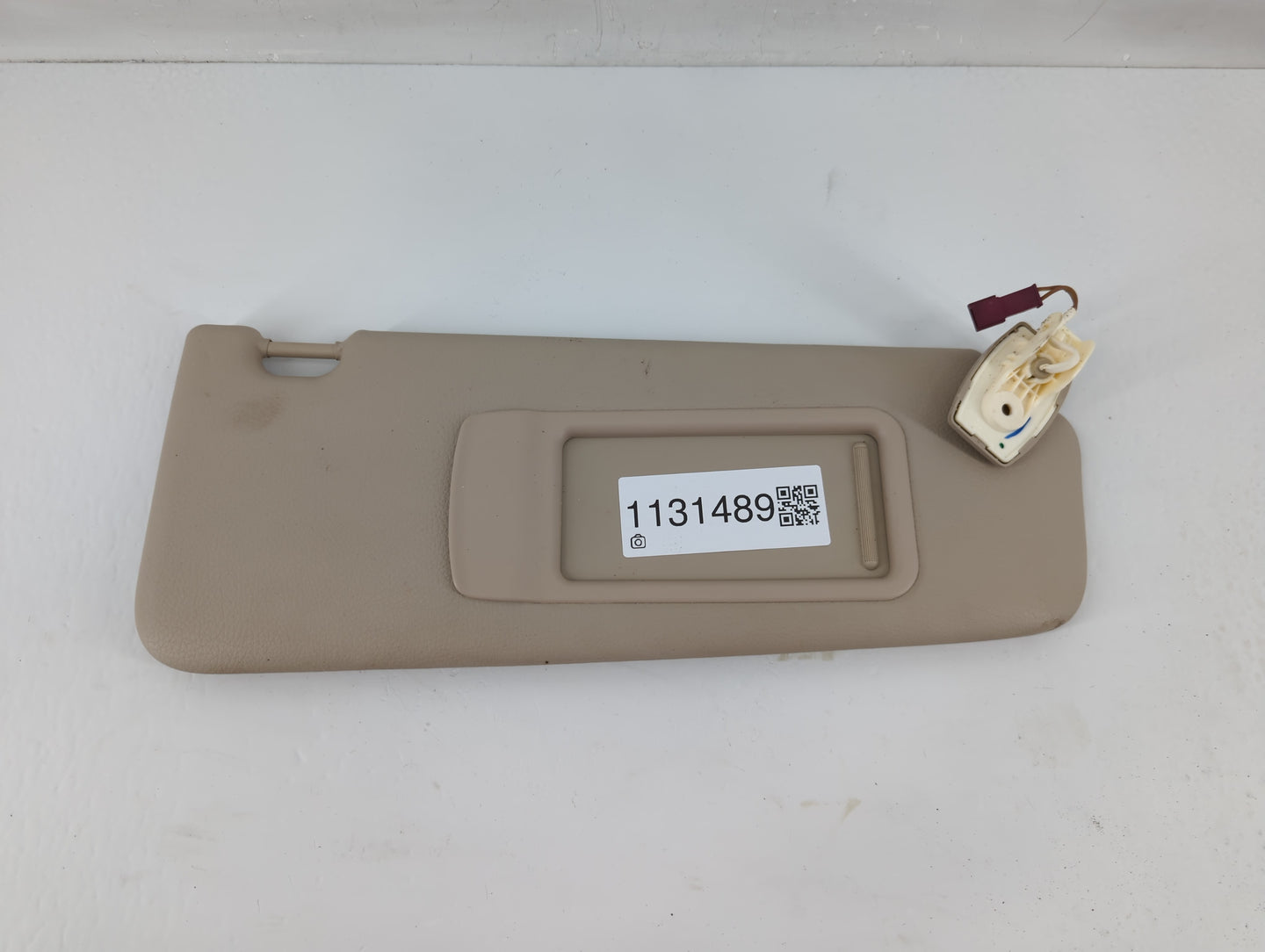 2011-2016 Bmw 528i Sun Visor Shade Replacement Passenger Right Mirror Fits Fits 2010 2011 2012 2013 2014 2015 2016 OEM Used 