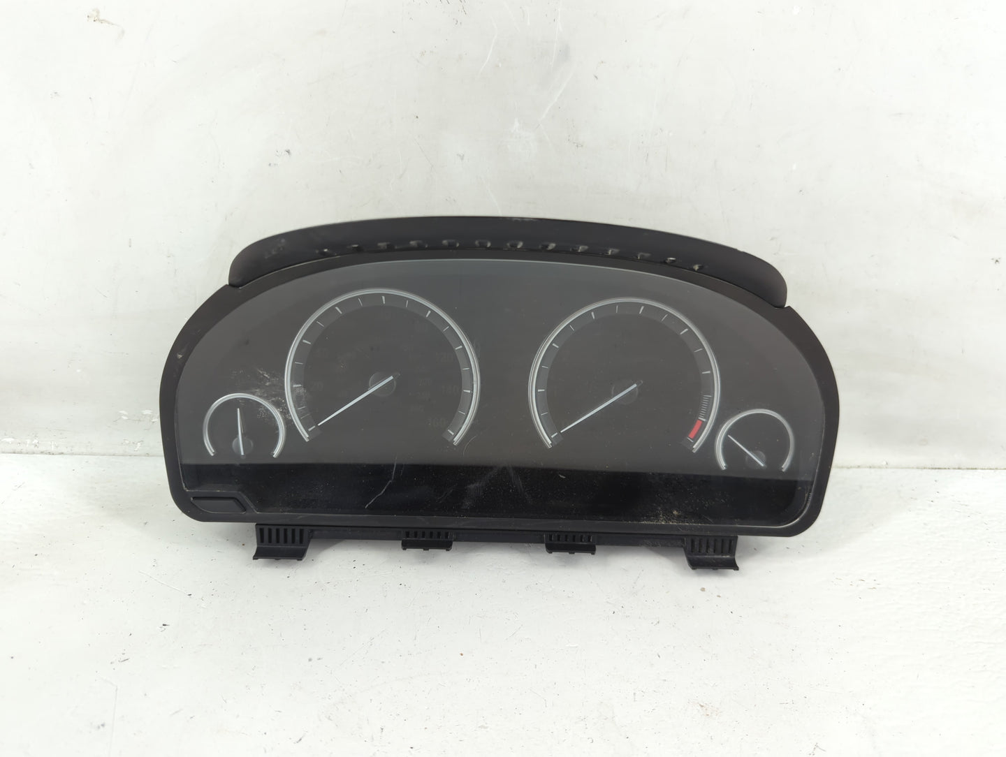 2014-2016 Bmw 528i Instrument Cluster Speedometer Gauges P/N:9 387 579-0 0 263 726 244 Fits Fits 2014 2015 2016 2017 OEM Use