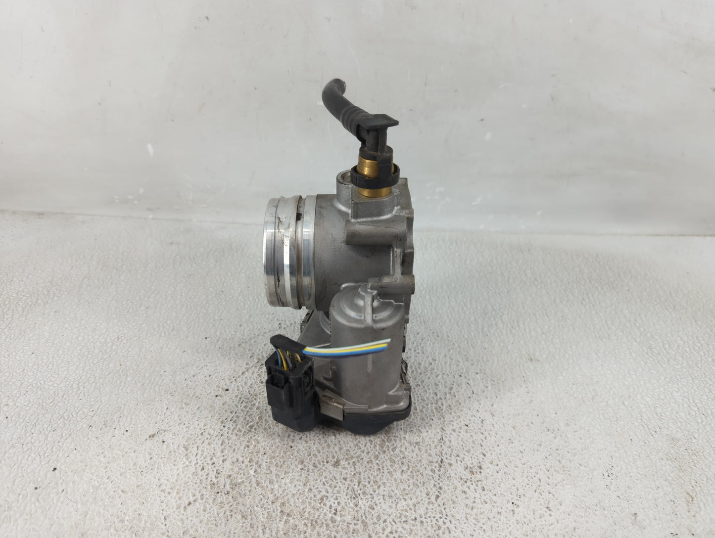 2012-2016 Bmw 528i Throttle Body P/N:A2C83786800 1354 7588625-04 Fits Fits 2012 2013 2014 2015 2016 2017 2018 OEM Used Auto 