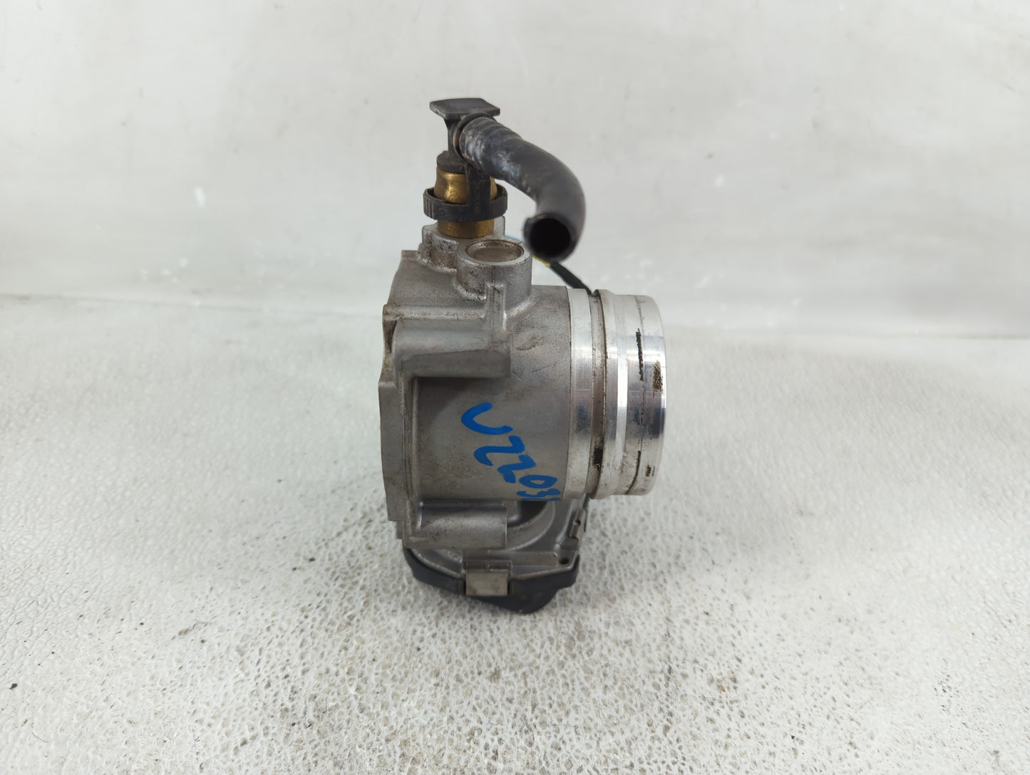 2012-2016 Bmw 528i Throttle Body P/N:A2C83786800 1354 7588625-04 Fits Fits 2012 2013 2014 2015 2016 2017 2018 OEM Used Auto 