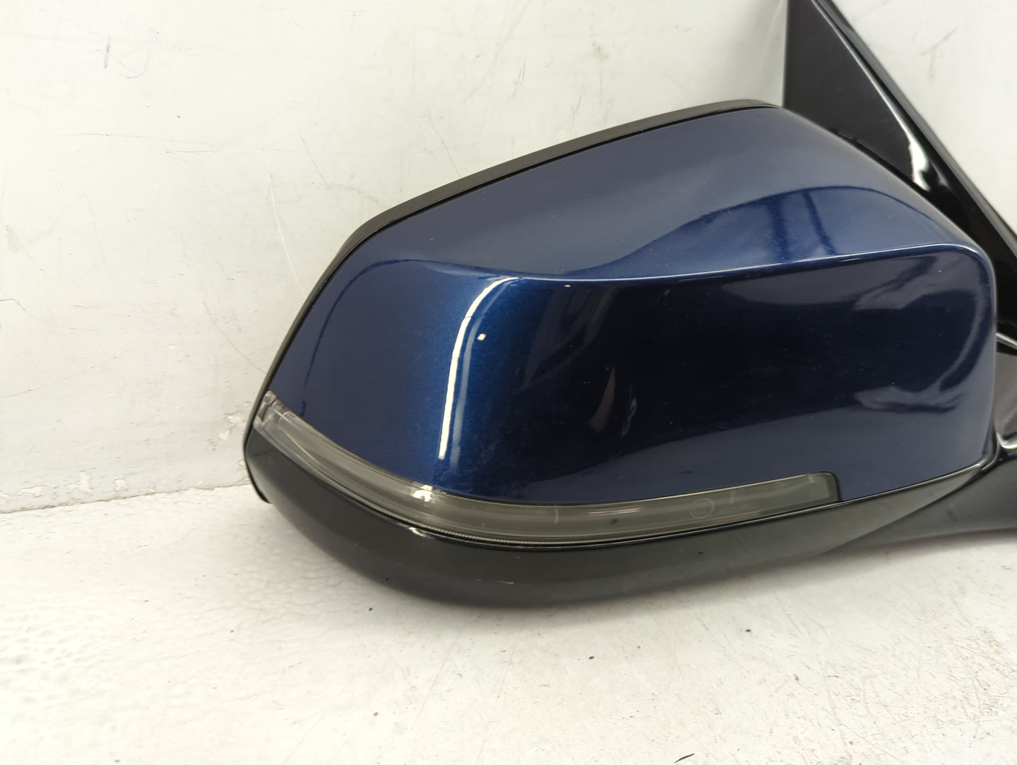 2014-2016 Bmw 528i Passenger Side View Mirror - Right Door Mirror OEM Used - Oemusedautoparts1.com