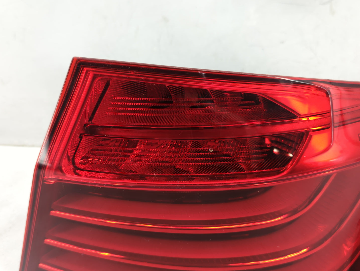 2014-2016 Bmw 528i Tail Light Assembly Passenger Right OEM P/N:184080-02 Fits Fits 2014 2015 2016 OEM Used Auto Parts - Oemu