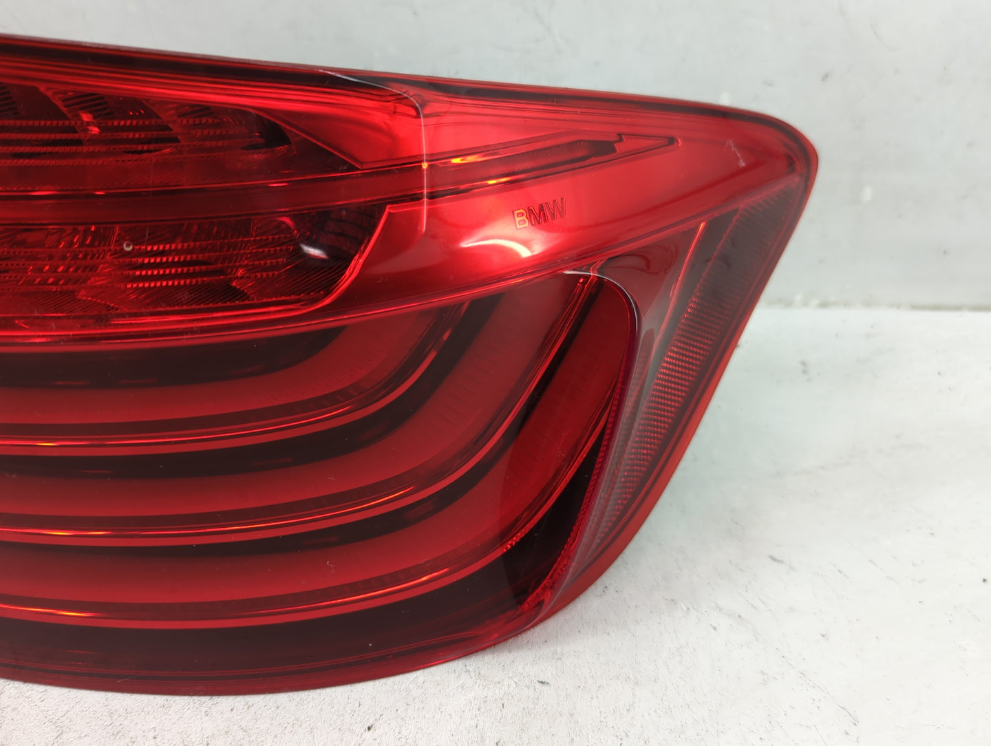 2014-2016 Bmw 528i Tail Light Assembly Passenger Right OEM P/N:184080-02 Fits Fits 2014 2015 2016 OEM Used Auto Parts - Oemu