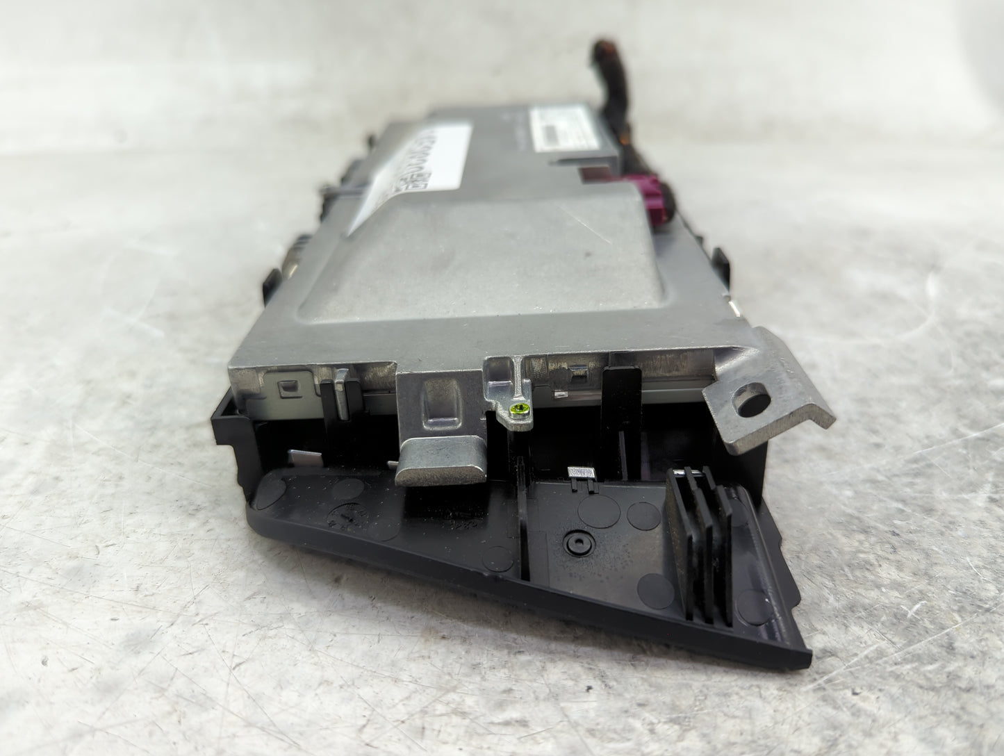 2011-2016 Bmw 528i Information Display Screen - Oemusedautoparts1.com