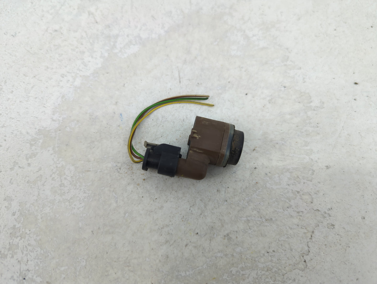 2015 Bmw 528i Front Park Assist Sensor Brown 1456570 - Oemusedautoparts1.com