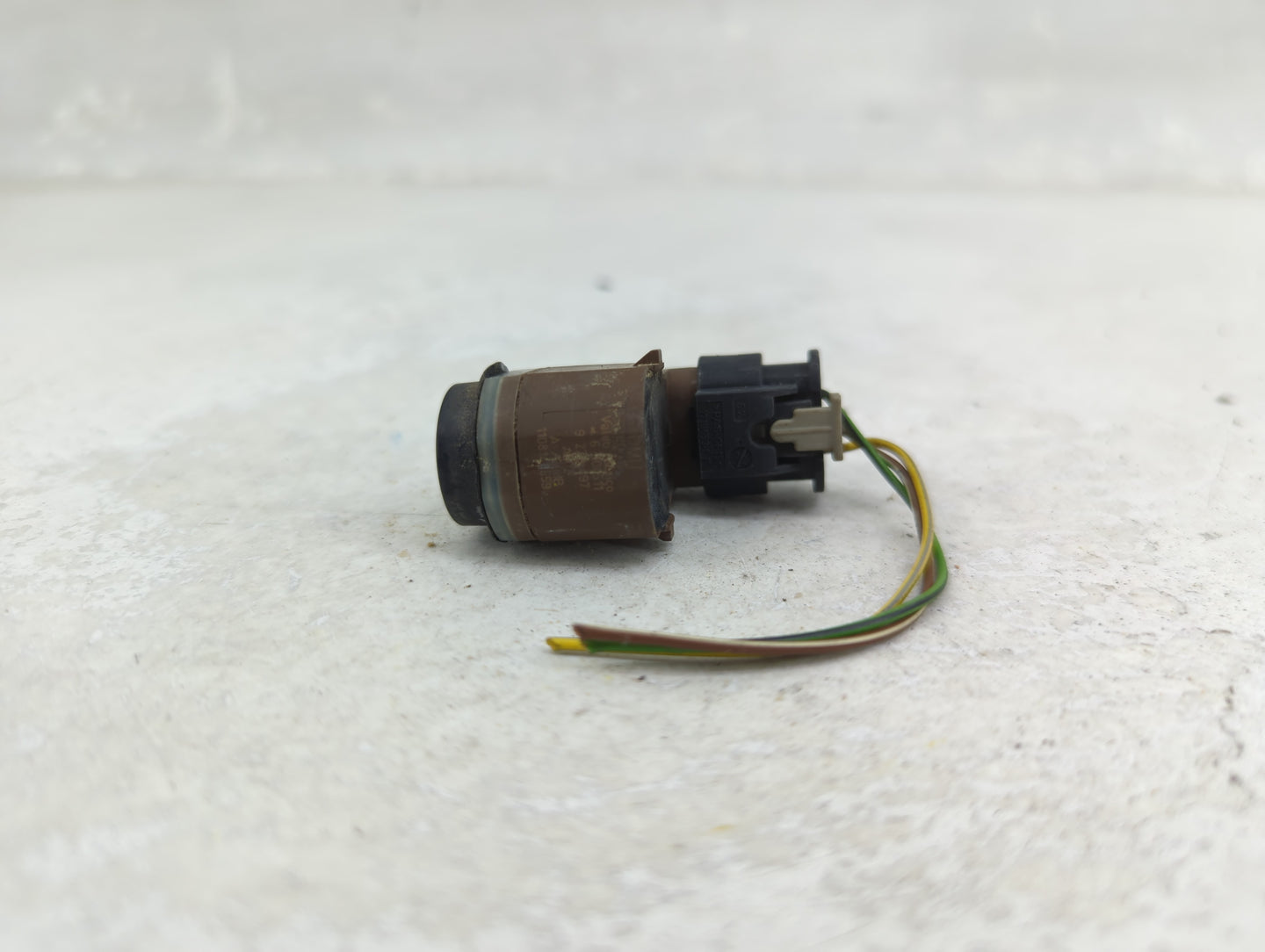 2015 Bmw 528i Front Park Assist Sensor Brown 1456570 - Oemusedautoparts1.com