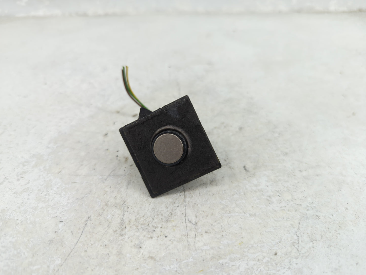 2015 Bmw 528i Front Park Assist Sensor Black 1457029 - Oemusedautoparts1.com