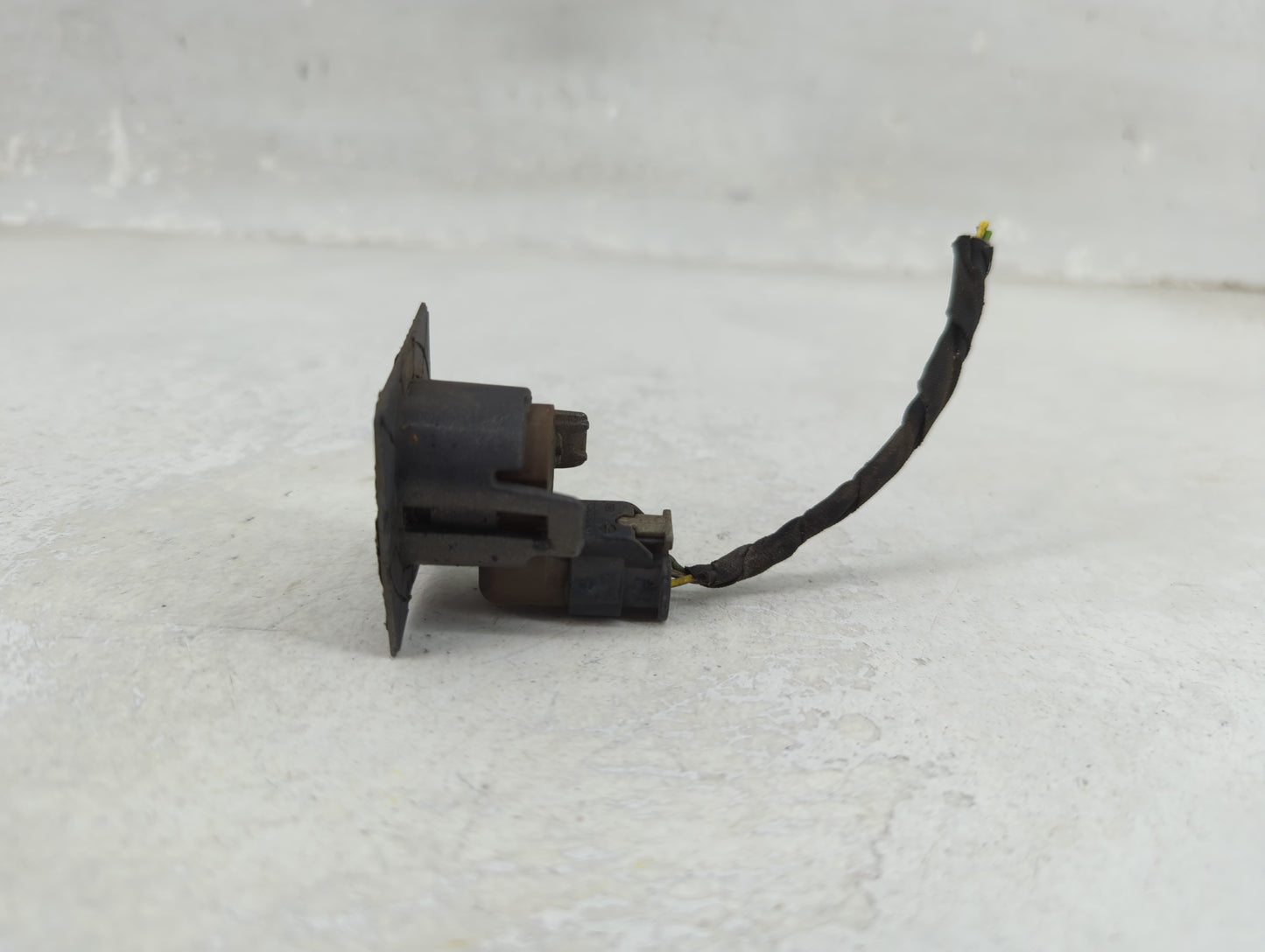 2015 Bmw 528i Front Park Assist Sensor Black - Oemusedautoparts1.com
