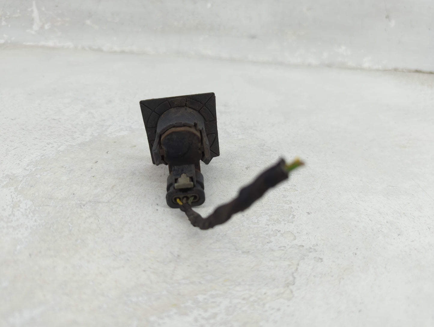 2015 Bmw 528i Front Park Assist Sensor Black - Oemusedautoparts1.com