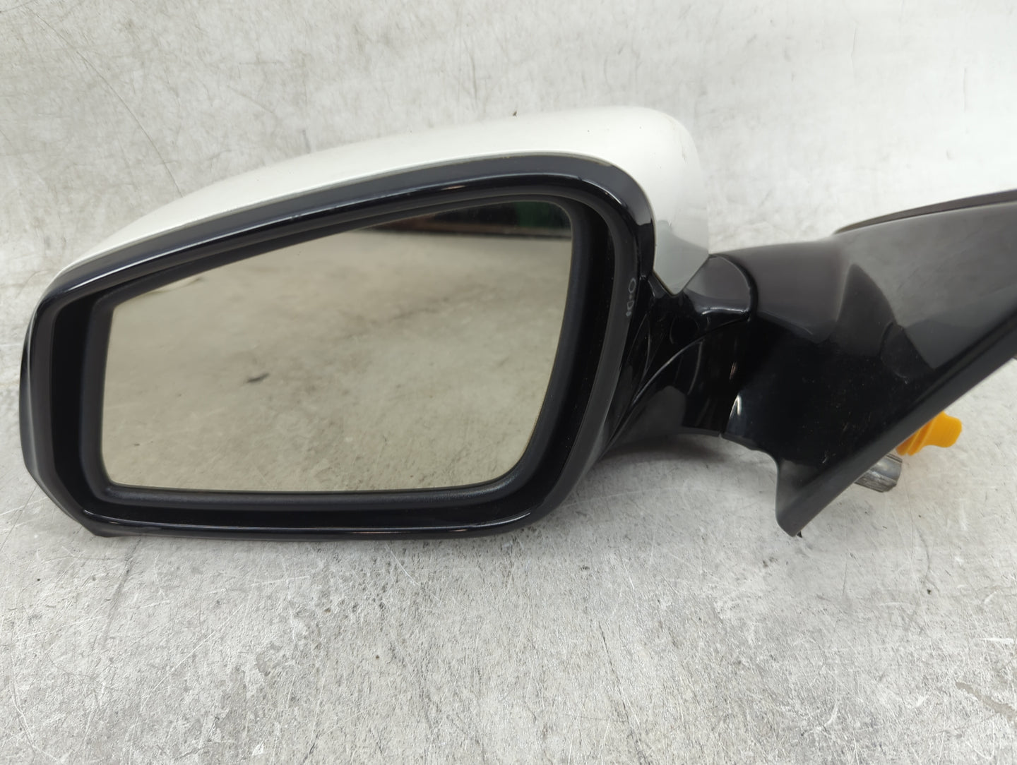 2014-2016 Bmw 528i Driver Side View Mirror - Left Door Mirror OEM Used - Oemusedautoparts1.com