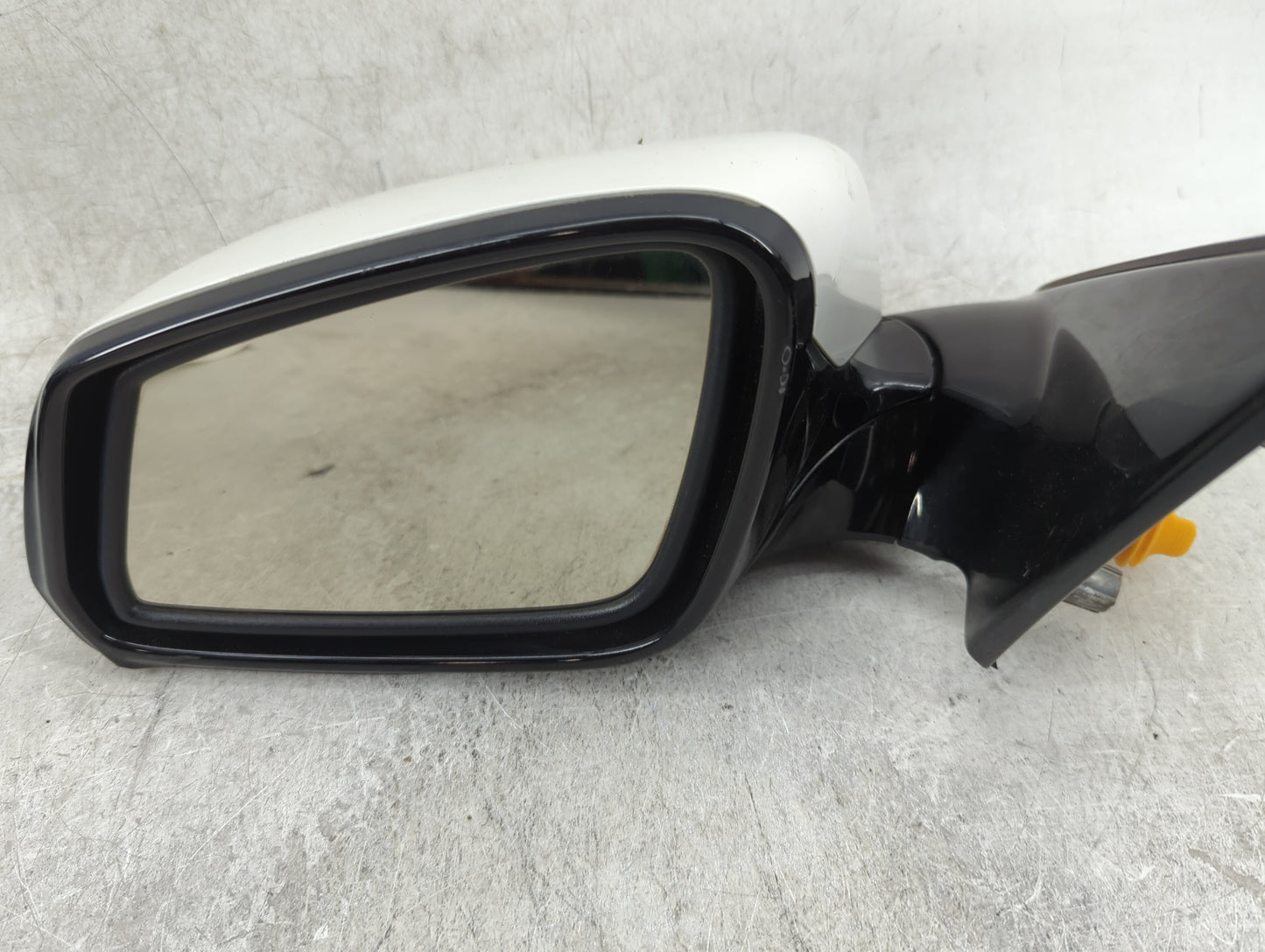 2014-2016 Bmw 528i Driver Side View Mirror - Left Door Mirror OEM Used - Oemusedautoparts1.com