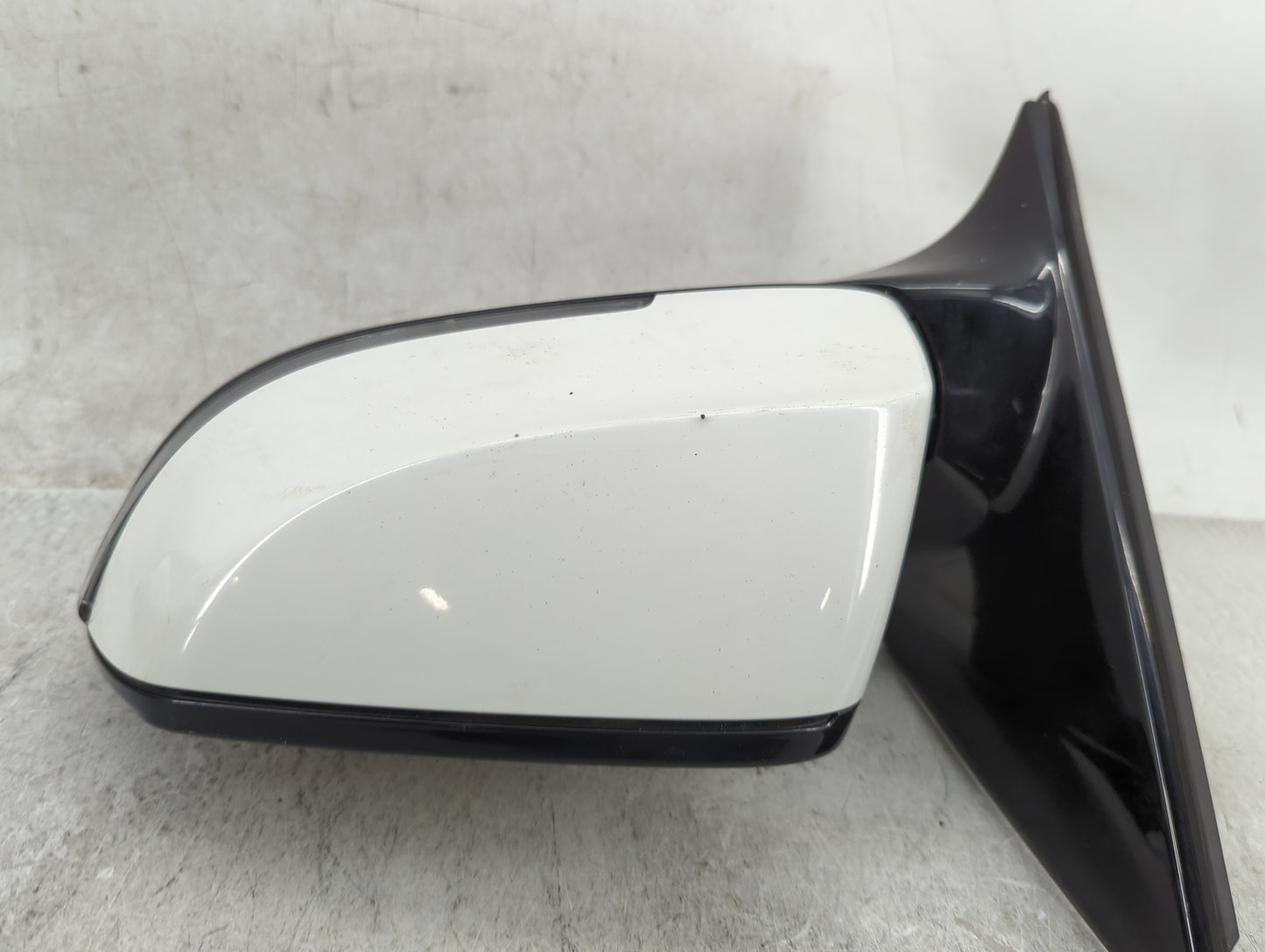 2014-2016 Bmw 528i Driver Side View Mirror - Left Door Mirror OEM Used - Oemusedautoparts1.com