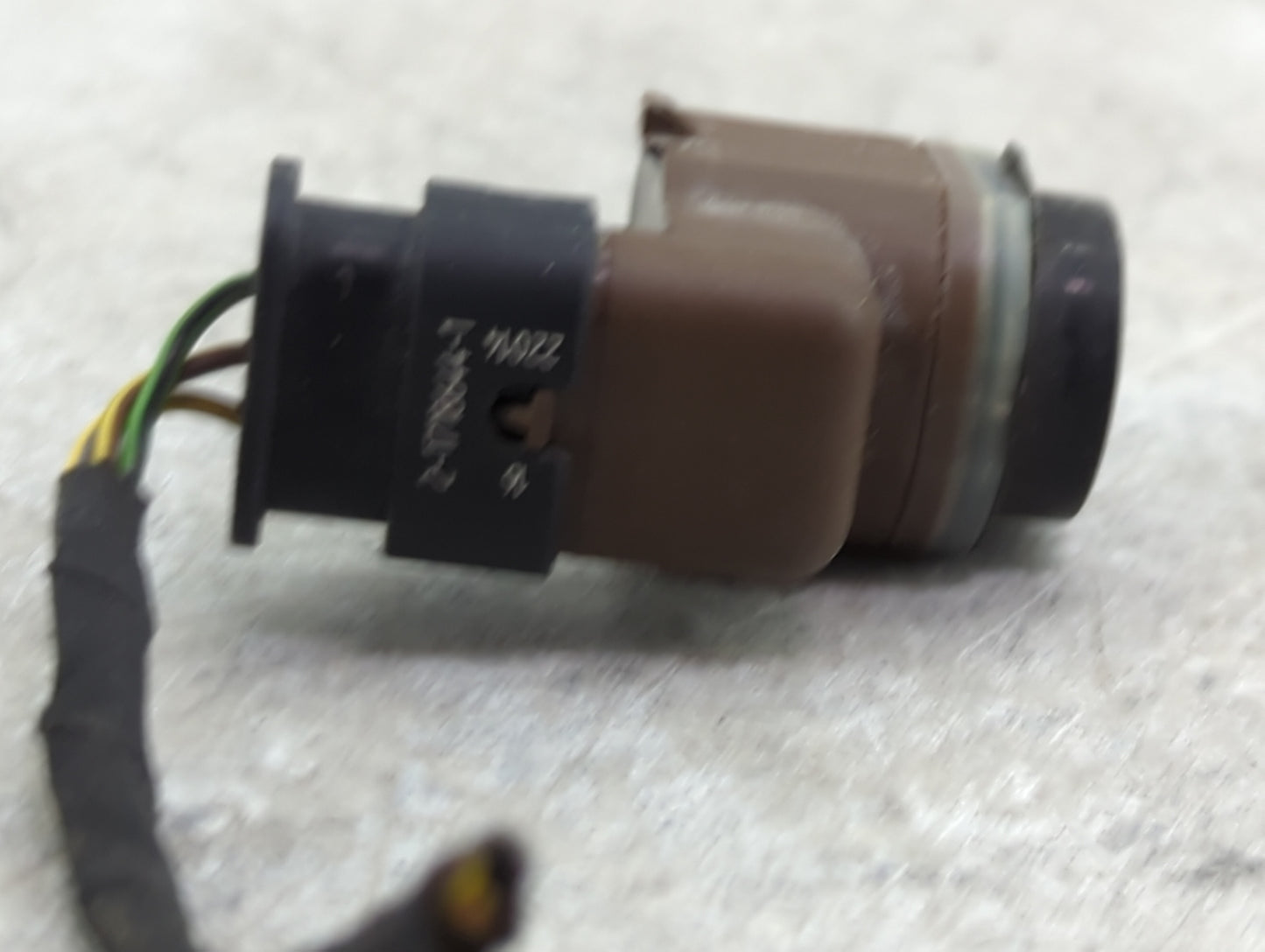 2015 Bmw 528i Front Park Assist Sensor Brown - Oemusedautoparts1.com