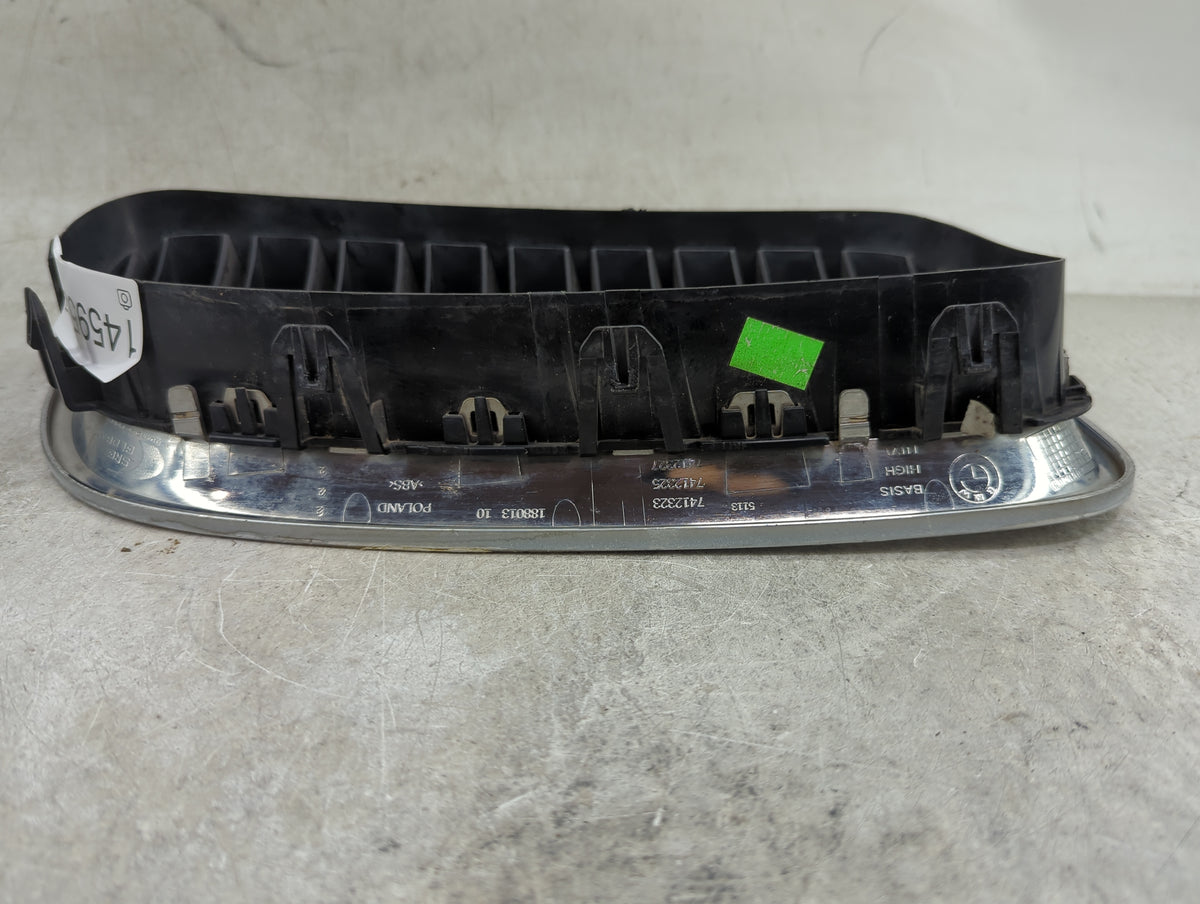 2014-2016 Bmw 528i Front Grille Bumper Not Included 1459552 - Oemusedautoparts1.com