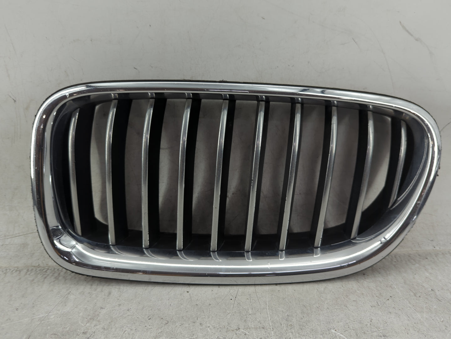 2014-2016 Bmw 528i Front Grille Bumper Not Included 1459655 - Oemusedautoparts1.com