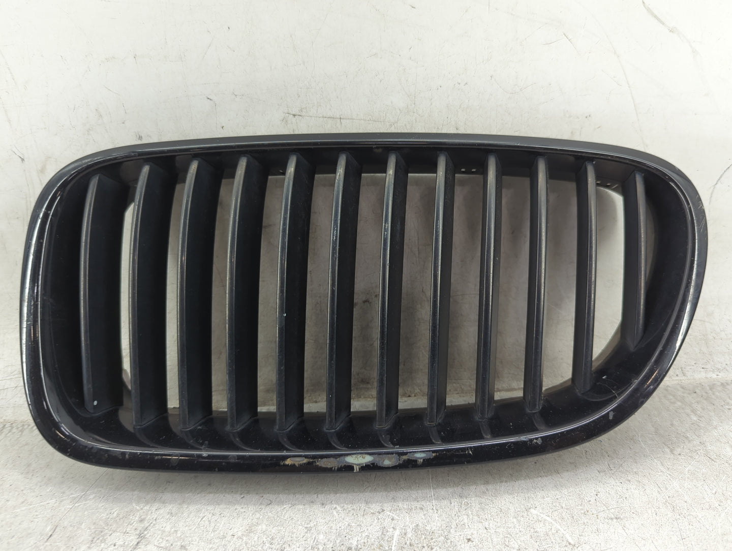 2014-2016 Bmw 528i Front Grille Bumper Not Included 1459664 - Oemusedautoparts1.com