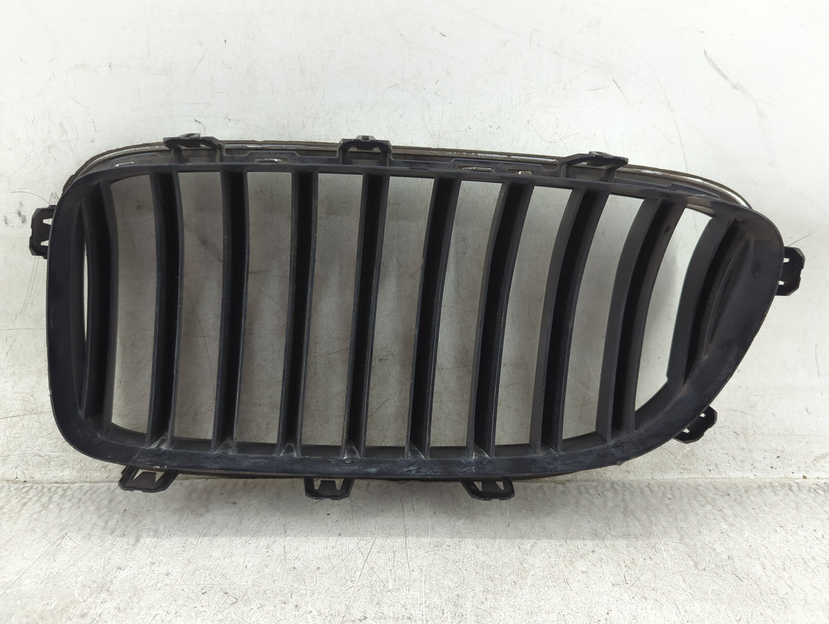 2014-2016 Bmw 528i Front Grille Bumper Not Included 1459798 - Oemusedautoparts1.com