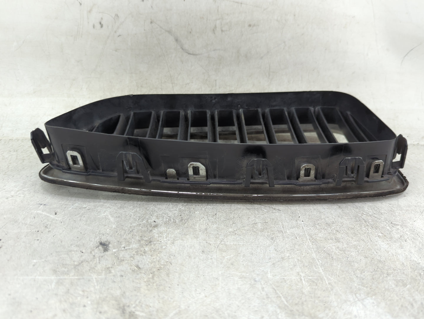 2014-2016 Bmw 528i Front Grille Bumper Not Included 1459798 - Oemusedautoparts1.com